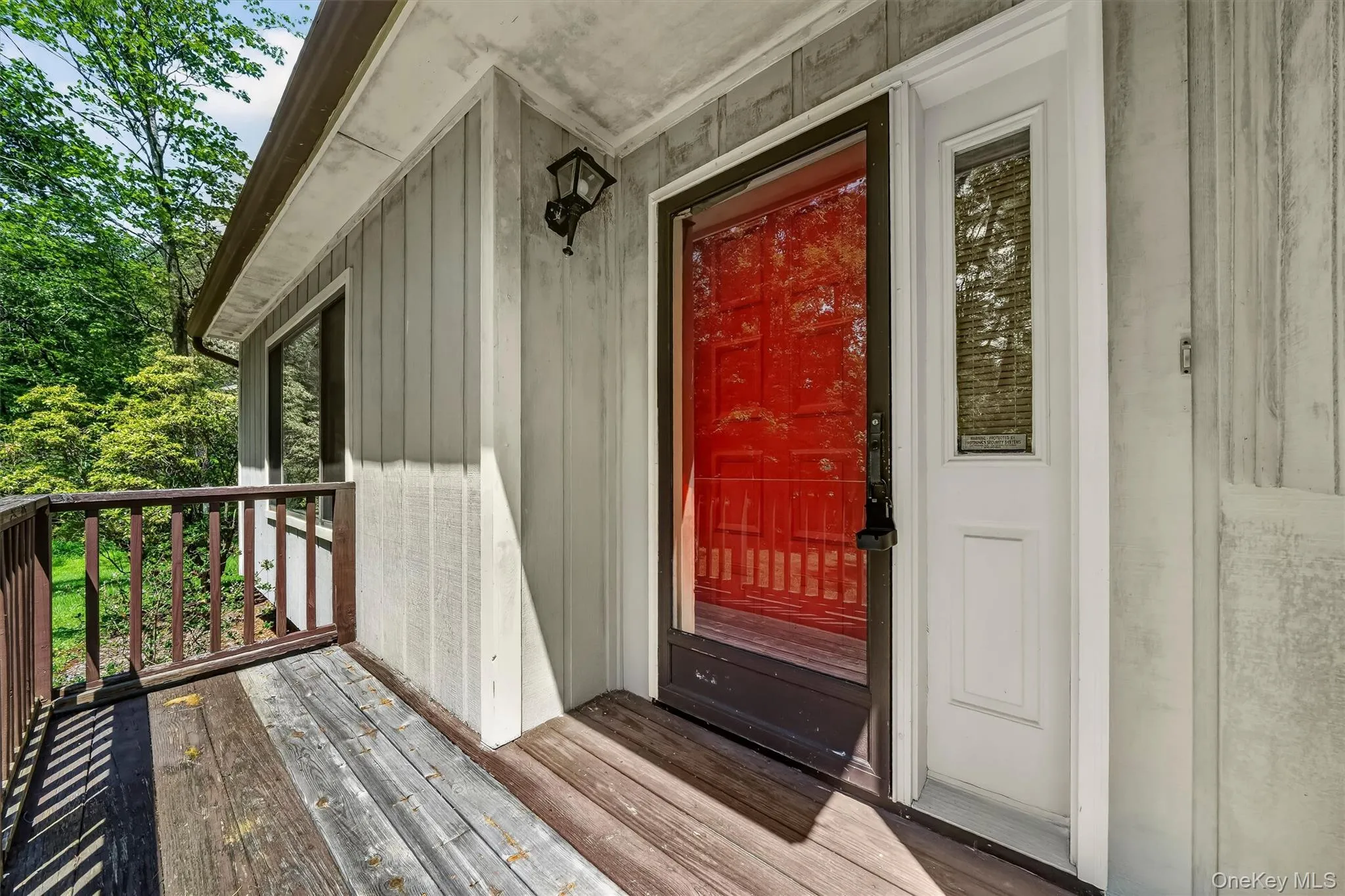 Red front door stands out! A great accent! Red front door stands out! A great accent!