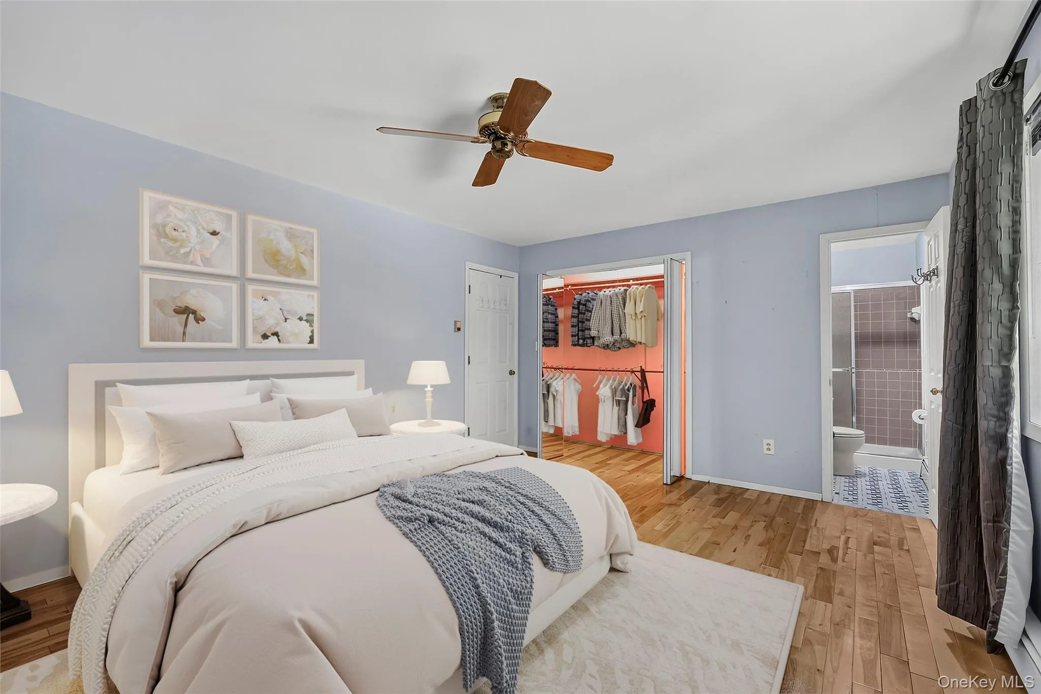 So many furniture options in the primarybbedroom So many furniture options in the primarybbedroom
