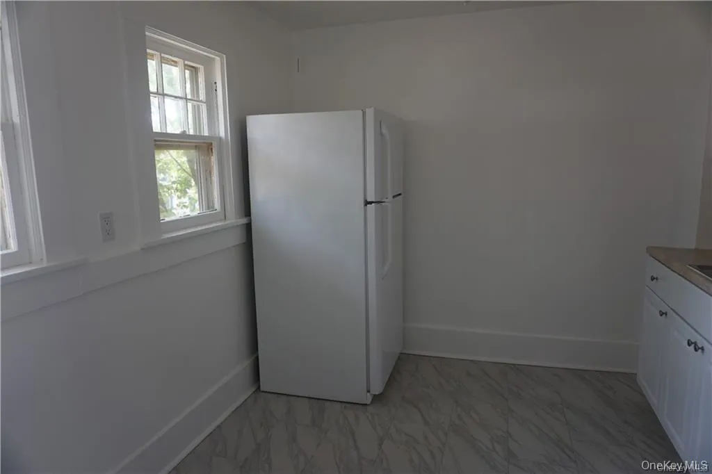63 Spring Street, Mount Kisco, NY, 2 Bedrooms Bedrooms, 5 Rooms Rooms,1 BathroomBathrooms,Residential Lease,Idx,Spring,887251 63 Spring Street, Mount Kisco, NY, 2 Bedrooms Bedrooms, 5 Rooms Rooms,1 BathroomBathrooms,Residential Lease,Idx,Spring,887251