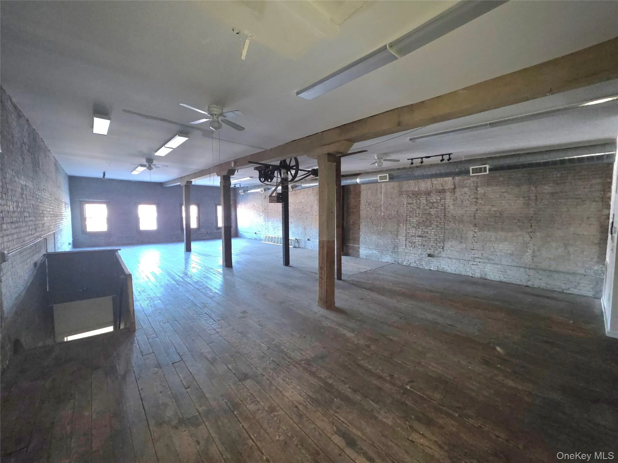 Large open Studio space Large open Studio space