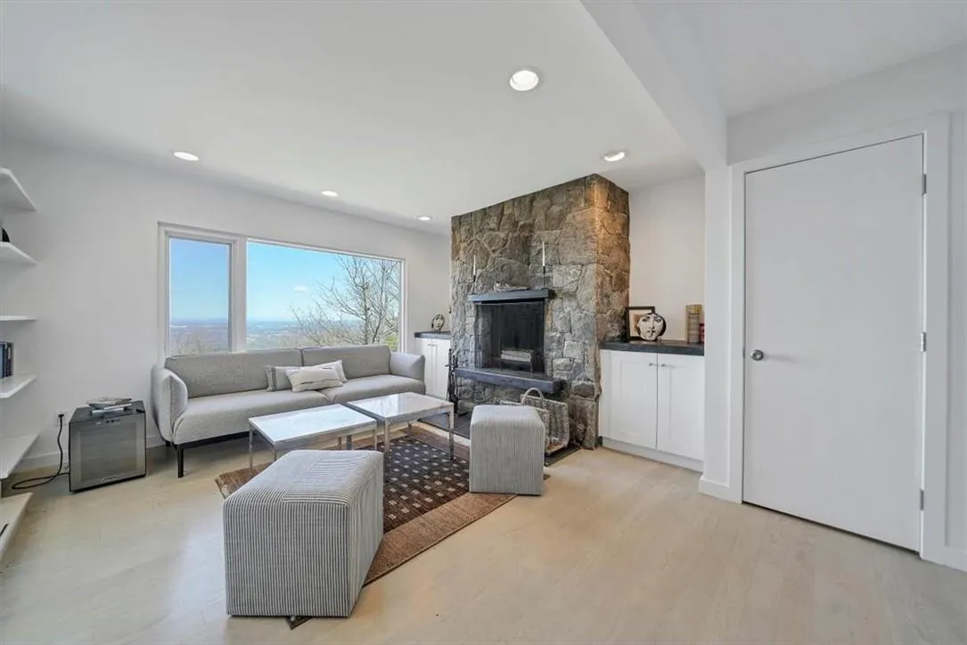 94 Mine Hill, Cornwall, NY, 4 Bedrooms Bedrooms, 10 Rooms Rooms,3 BathroomsBathrooms,Residential Lease,Idx,Mine Hill,0,888634 94 Mine Hill, Cornwall, NY, 4 Bedrooms Bedrooms, 10 Rooms Rooms,3 BathroomsBathrooms,Residential Lease,Idx,Mine Hill,0,888634