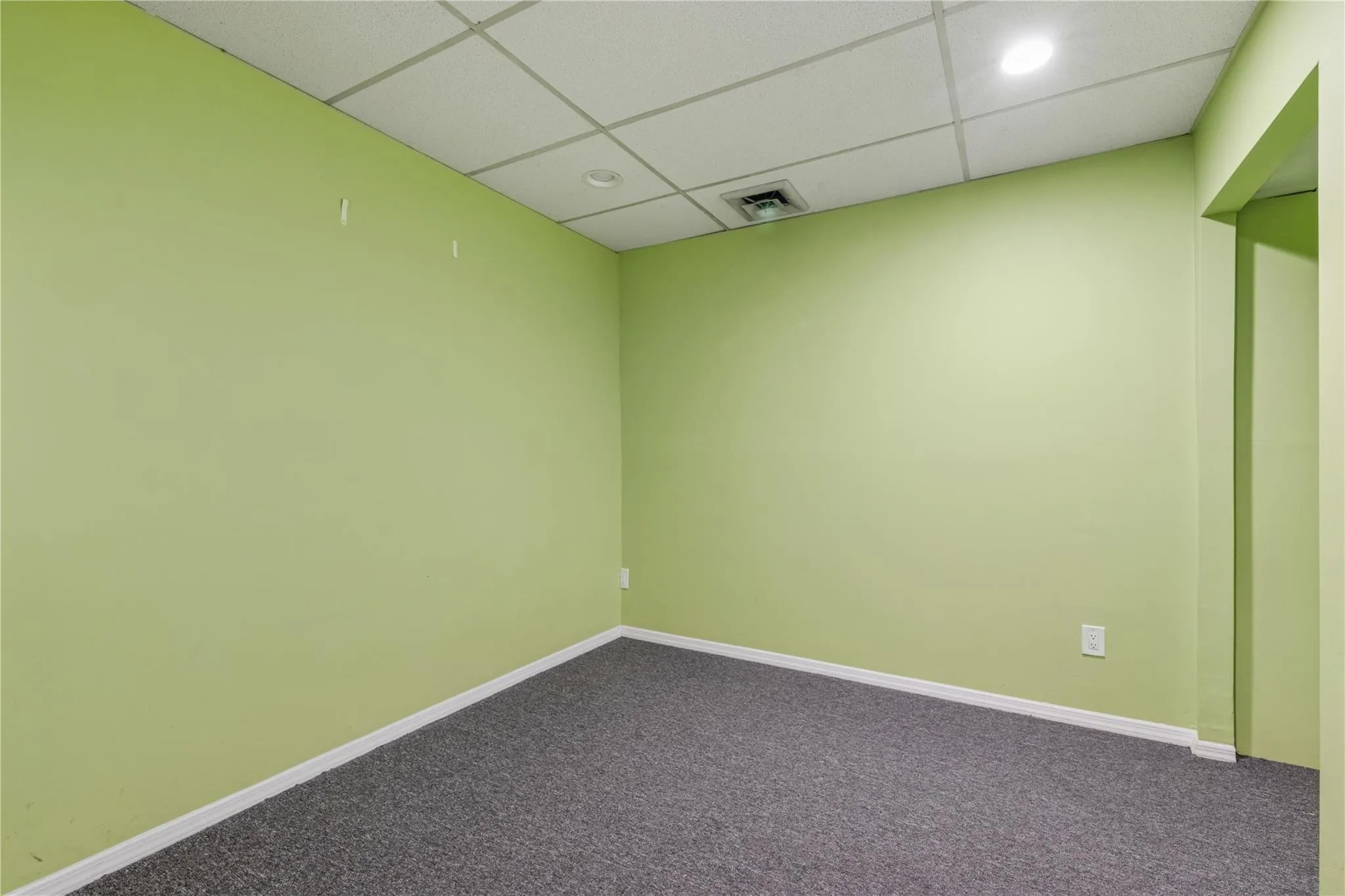 Room 99X 2 Room 99X 2