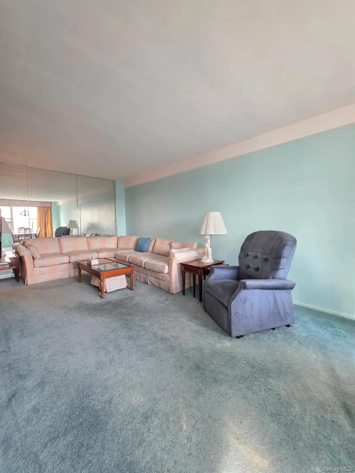 Filled with natural sunlight and ready for entertainment. Filled with natural sunlight and ready for entertainment.