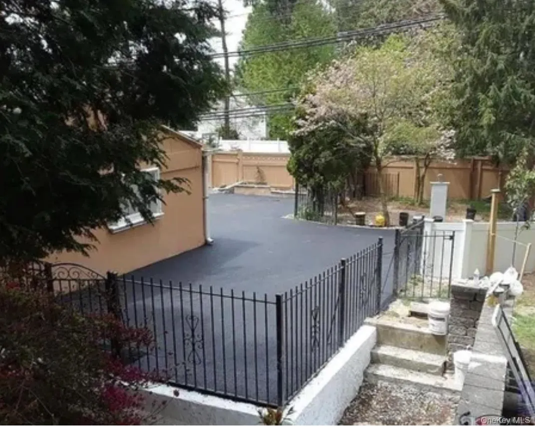 445 Hartsdale Avenue, Greenburgh, NY, 3 Bedrooms Bedrooms, 13 Rooms Rooms,3 BathroomsBathrooms,Residential,For Rent,Hartsdale,0,889976 445 Hartsdale Avenue, Greenburgh, NY, 3 Bedrooms Bedrooms, 13 Rooms Rooms,3 BathroomsBathrooms,Residential,For Rent,Hartsdale,0,889976