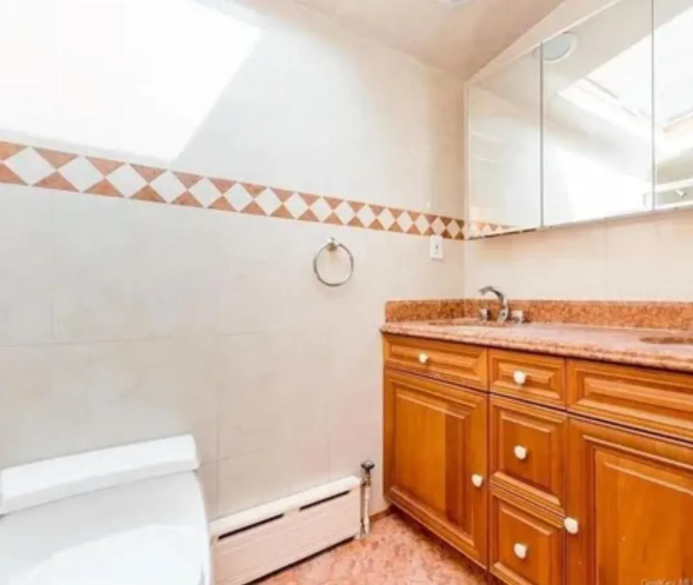 445 Hartsdale Avenue, Greenburgh, NY, 3 Bedrooms Bedrooms, 13 Rooms Rooms,3 BathroomsBathrooms,Residential Sale,For Rent,Hartsdale,0,889976 445 Hartsdale Avenue, Greenburgh, NY, 3 Bedrooms Bedrooms, 13 Rooms Rooms,3 BathroomsBathrooms,Residential Sale,For Rent,Hartsdale,0,889976