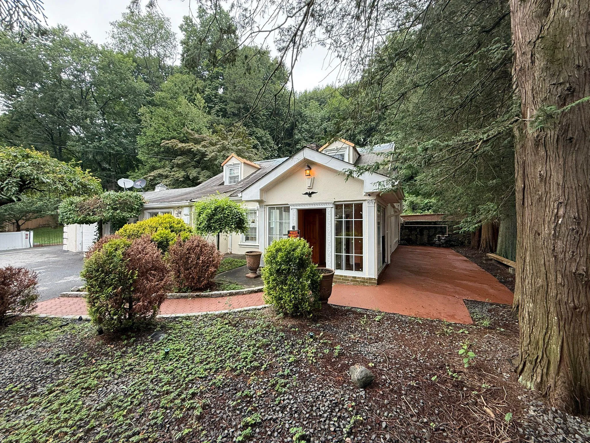 445 Hartsdale Avenue, Greenburgh, NY, 3 Bedrooms Bedrooms, 13 Rooms Rooms,3 BathroomsBathrooms,Residential Sale,For Rent,Hartsdale,0,889976 445 Hartsdale Avenue, Greenburgh, NY, 3 Bedrooms Bedrooms, 13 Rooms Rooms,3 BathroomsBathrooms,Residential Sale,For Rent,Hartsdale,0,889976