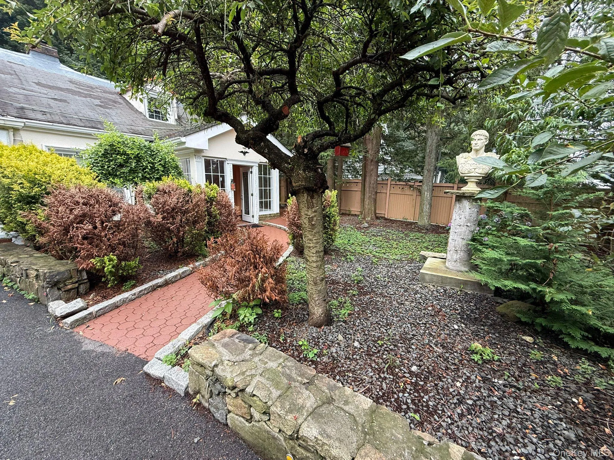 445 Hartsdale Avenue, Greenburgh, NY, 3 Bedrooms Bedrooms, 13 Rooms Rooms,3 BathroomsBathrooms,Residential,For Rent,Hartsdale,0,889976 445 Hartsdale Avenue, Greenburgh, NY, 3 Bedrooms Bedrooms, 13 Rooms Rooms,3 BathroomsBathrooms,Residential,For Rent,Hartsdale,0,889976