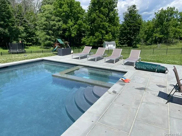 7 Paiges Way, Warwick (town), NY, 5 Bedrooms Bedrooms, 14 Rooms Rooms,5 BathroomsBathrooms,Residential Lease,For Rent,Paiges,0,890005 7 Paiges Way, Warwick (town), NY, 5 Bedrooms Bedrooms, 14 Rooms Rooms,5 BathroomsBathrooms,Residential Lease,For Rent,Paiges,0,890005