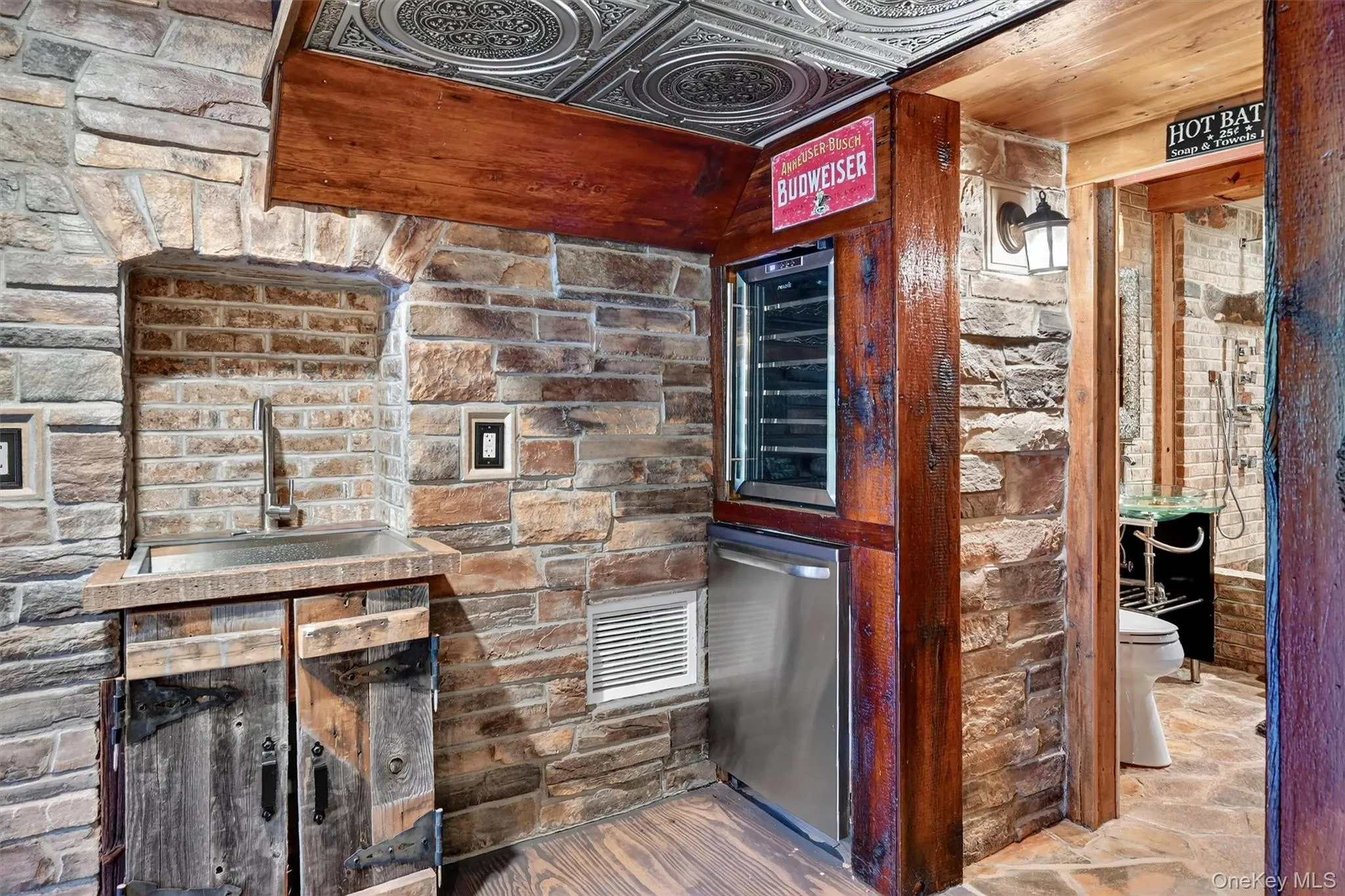 7 Paiges Way, Warwick (town), NY, 5 Bedrooms Bedrooms, 14 Rooms Rooms,5 BathroomsBathrooms,Residential Lease,For Rent,Paiges,0,890005 7 Paiges Way, Warwick (town), NY, 5 Bedrooms Bedrooms, 14 Rooms Rooms,5 BathroomsBathrooms,Residential Lease,For Rent,Paiges,0,890005