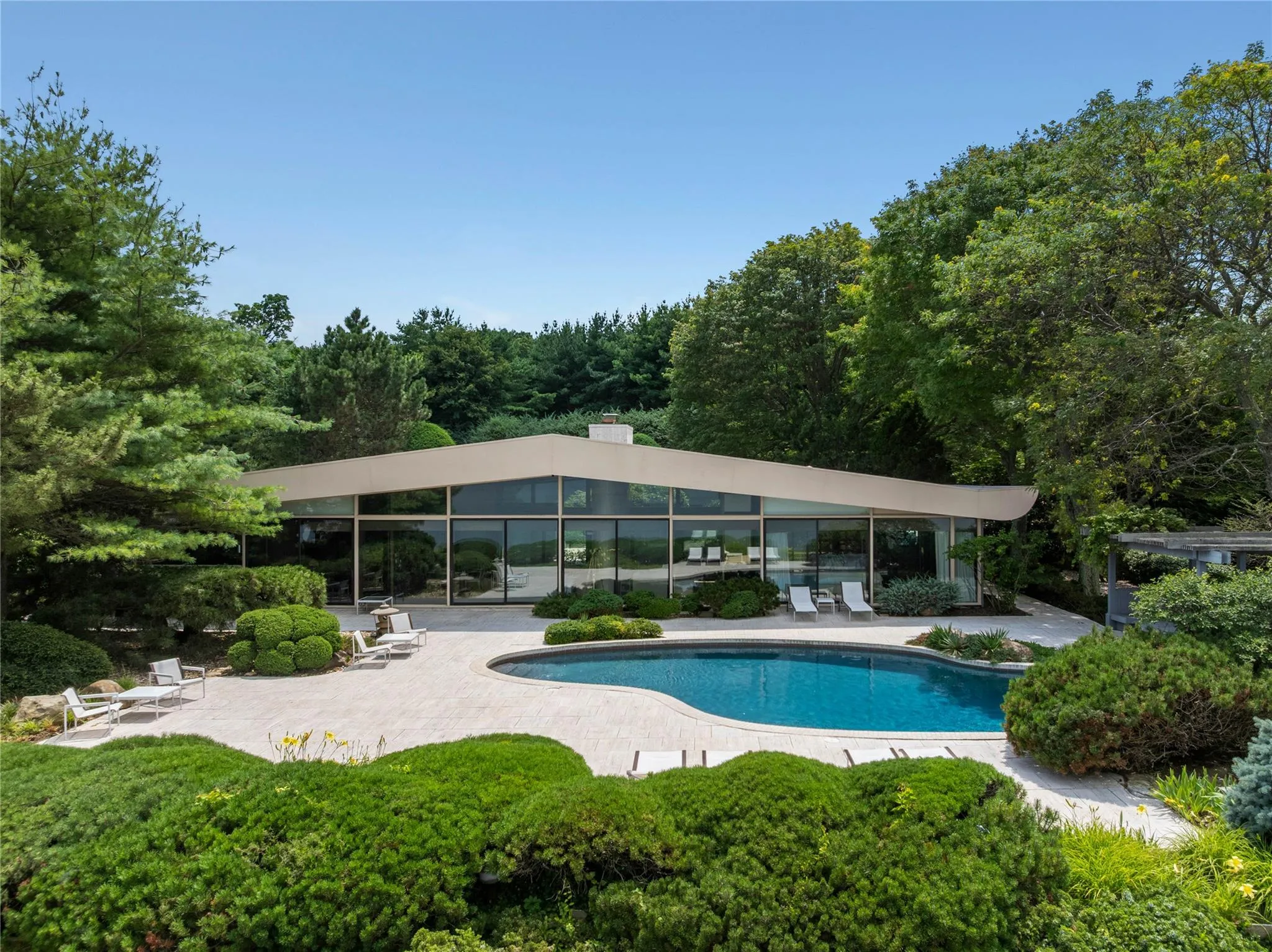 96 Old House Lane, North Hempstead, NY, 5 Bedrooms Bedrooms, 9 Rooms Rooms,3 BathroomsBathrooms,Residential,For Rent,Old House,0,890164 96 Old House Lane, North Hempstead, NY, 5 Bedrooms Bedrooms, 9 Rooms Rooms,3 BathroomsBathrooms,Residential,For Rent,Old House,0,890164