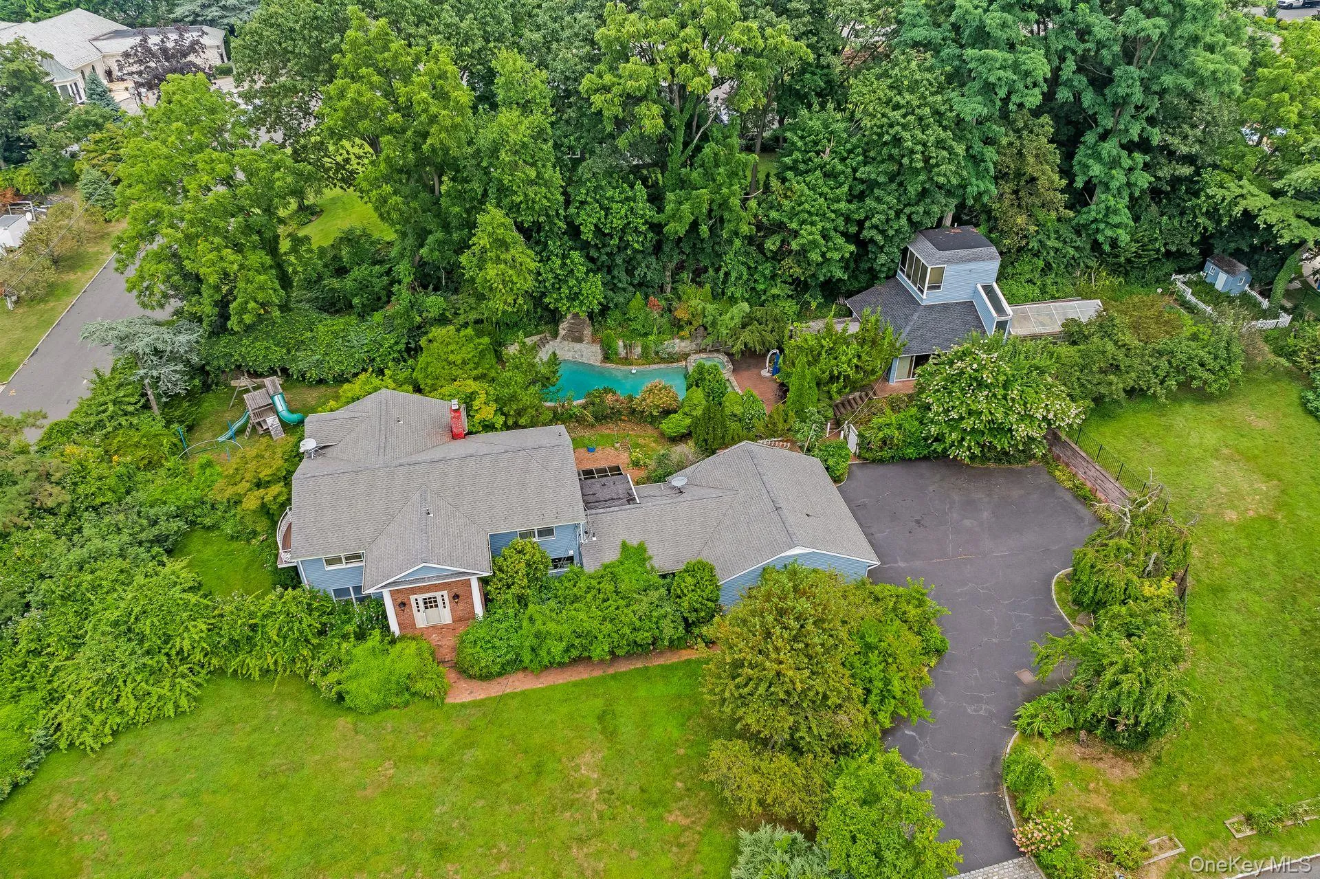 View of subject property View of subject property