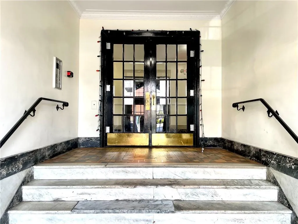 Vestibule To Building Vestibule To Building