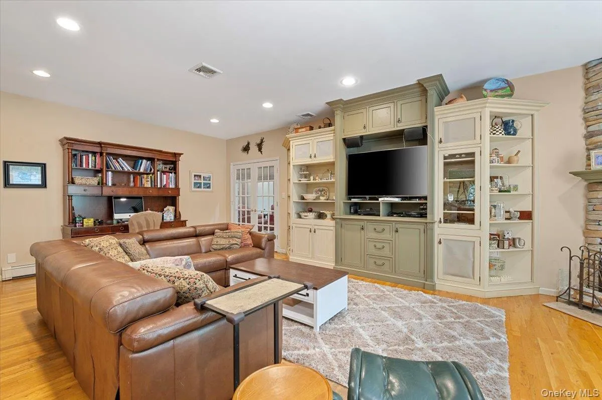 Living Room/Den Area With Fireplace Living Room/Den Area With Fireplace