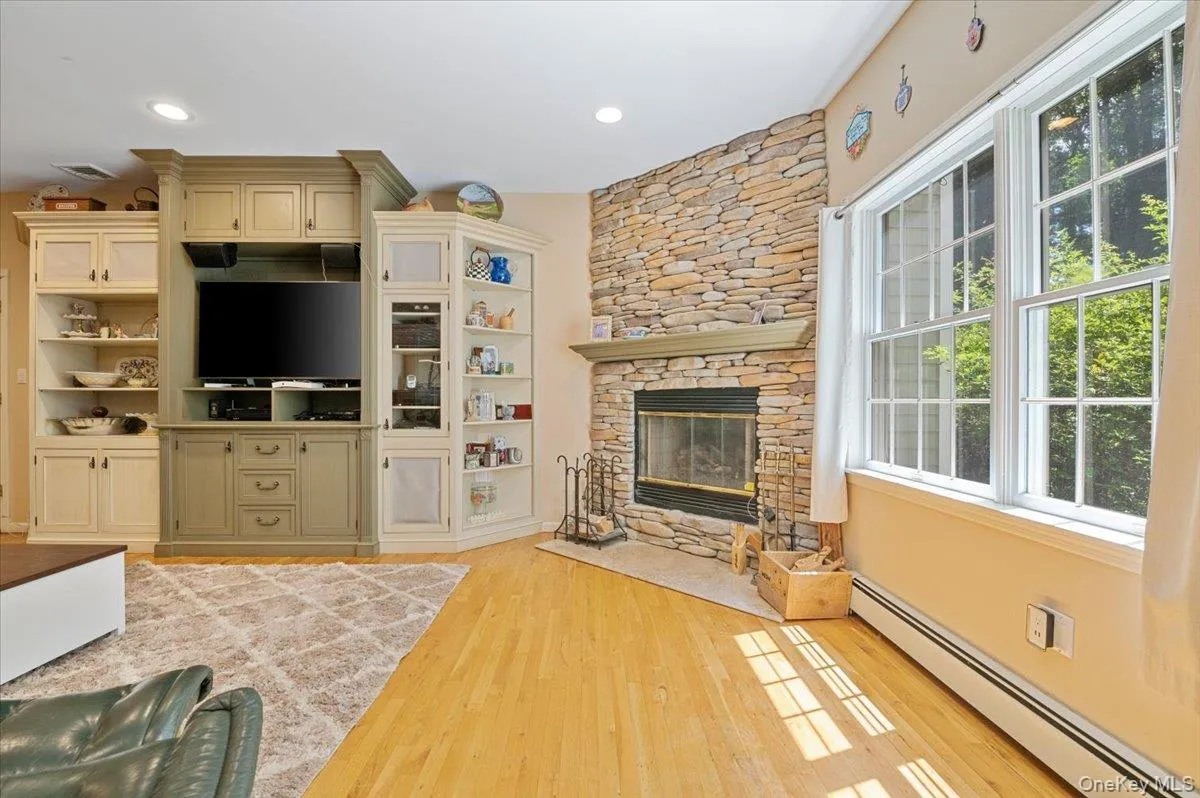 Living Room/Den Area With Fireplace Living Room/Den Area With Fireplace
