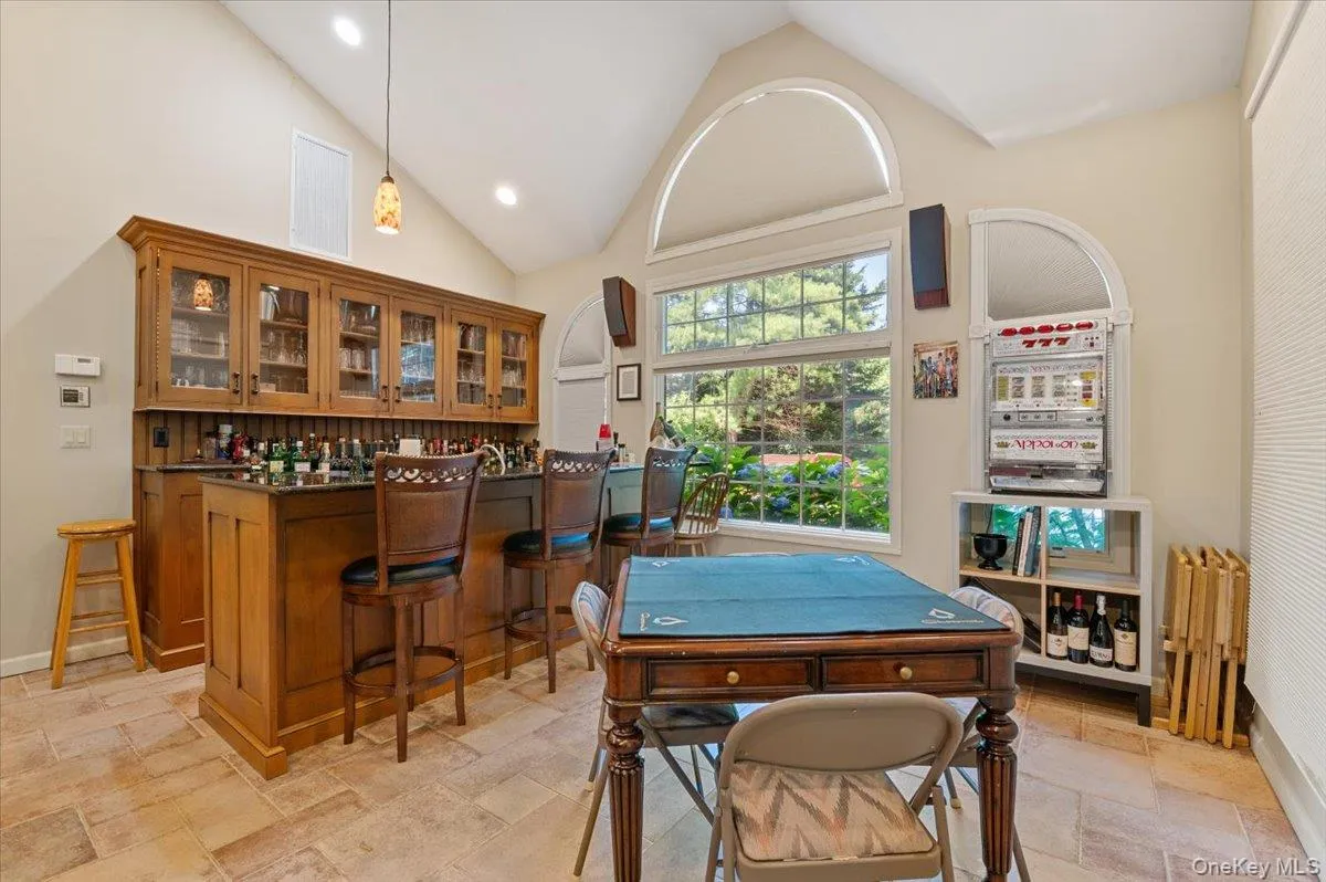 Bar, Rec Room Area w/ High Vaulted Ceiling Bar, Rec Room Area w/ High Vaulted Ceiling