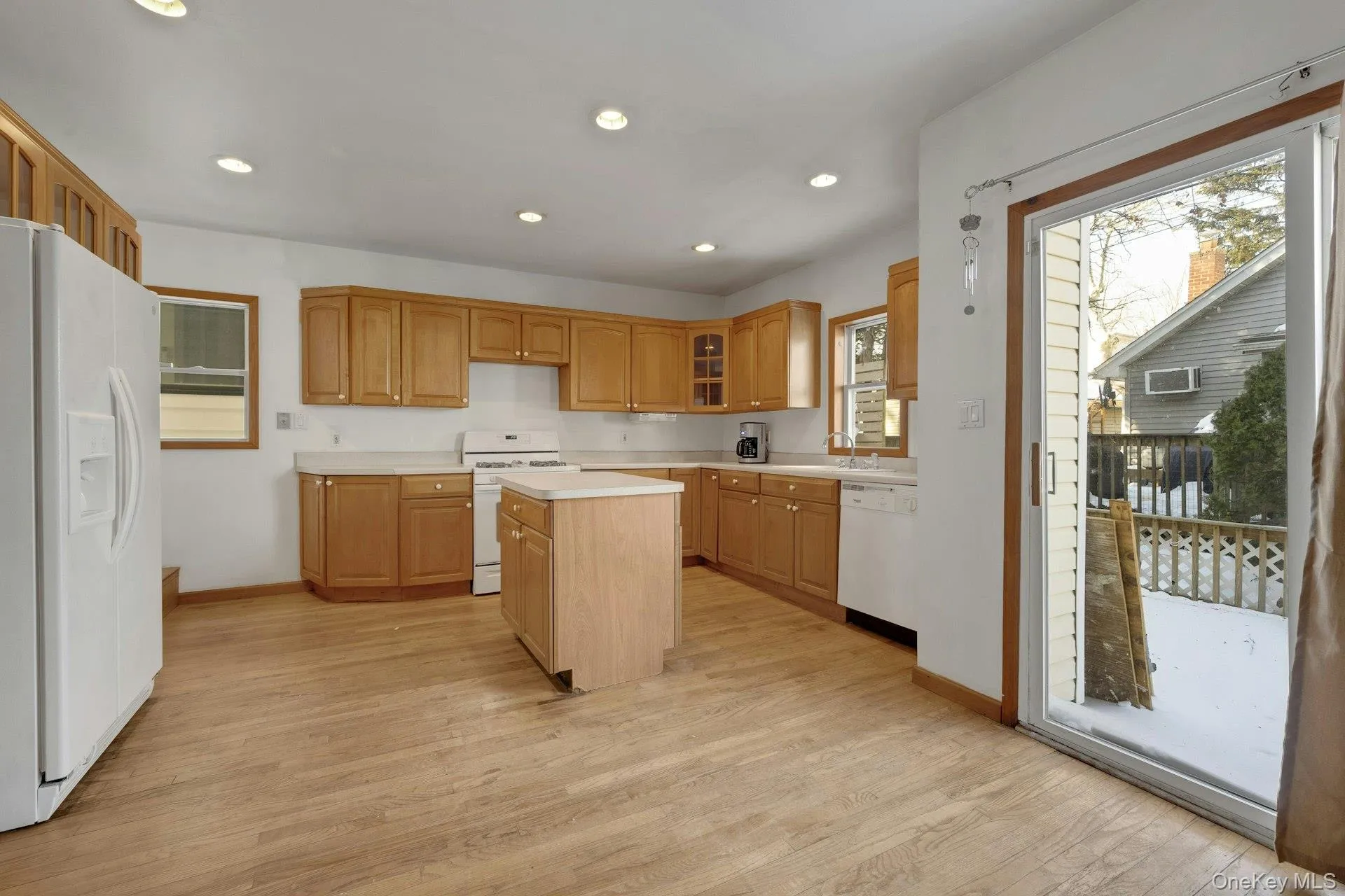 Eat in Kitchen with sliding doors to deck Eat in Kitchen with sliding doors to deck