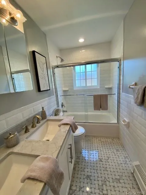 28 Williams Boulevard, Brookhaven, NY, 1 Bedroom Bedrooms, 4 Rooms Rooms,1 BathroomBathrooms,Residential Lease,Idx,Williams,0,890832 28 Williams Boulevard, Brookhaven, NY, 1 Bedroom Bedrooms, 4 Rooms Rooms,1 BathroomBathrooms,Residential Lease,Idx,Williams,0,890832