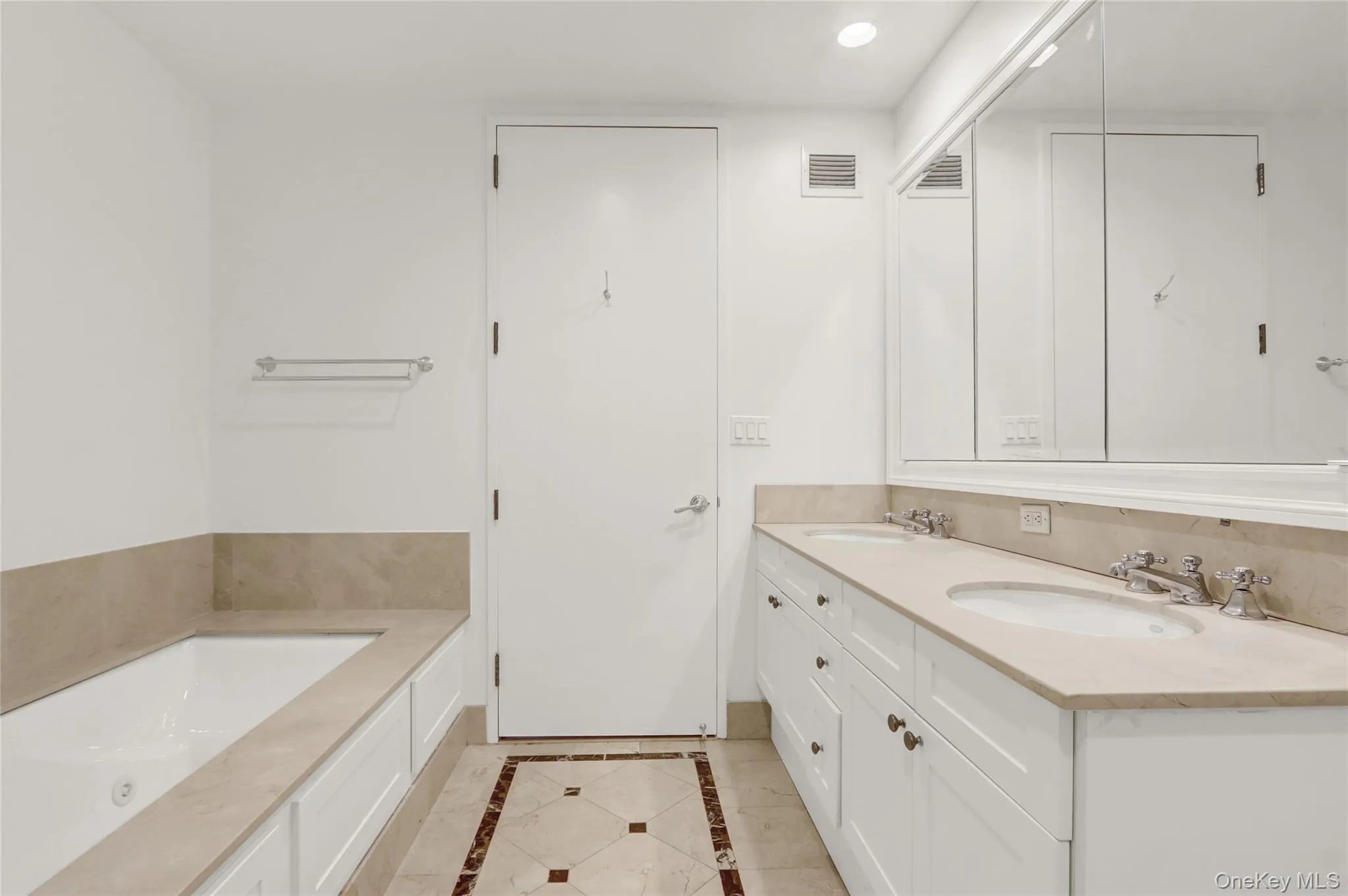 90 End Avenue, New York, NY, 3 Bedrooms Bedrooms, 6 Rooms Rooms,3 BathroomsBathrooms,Residential,For Rent,End,0,891105 90 End Avenue, New York, NY, 3 Bedrooms Bedrooms, 6 Rooms Rooms,3 BathroomsBathrooms,Residential,For Rent,End,0,891105