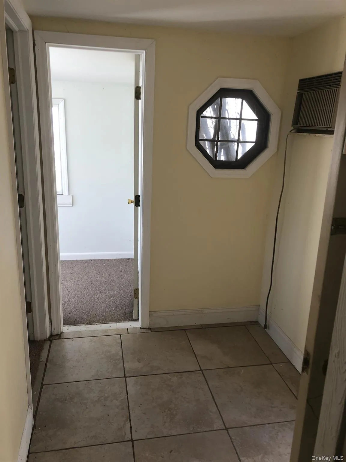 35 Lake Claire Drive, Mount Hope, NY, 2 Bedrooms Bedrooms, 5 Rooms Rooms,1 BathroomBathrooms,Residential,For Rent,Lake Claire,0,891226 35 Lake Claire Drive, Mount Hope, NY, 2 Bedrooms Bedrooms, 5 Rooms Rooms,1 BathroomBathrooms,Residential,For Rent,Lake Claire,0,891226