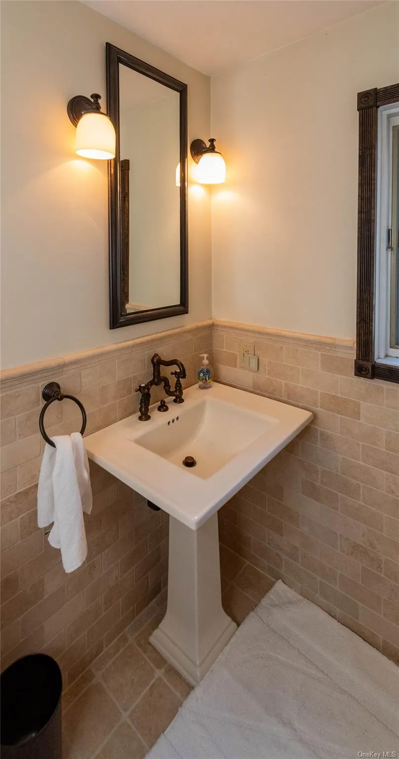 First floor bathroom First floor bathroom