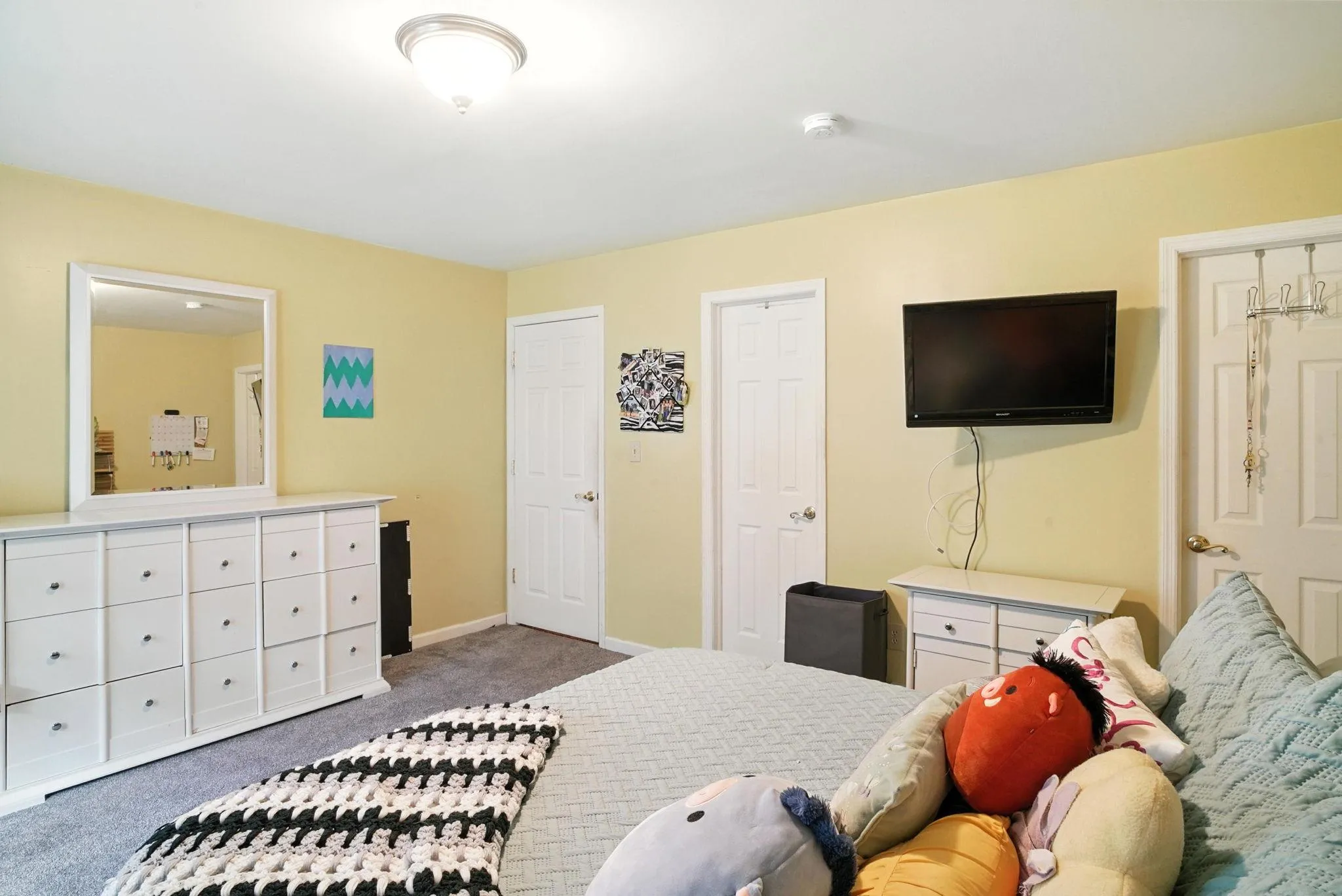 Large First floor bedroom Large First floor bedroom