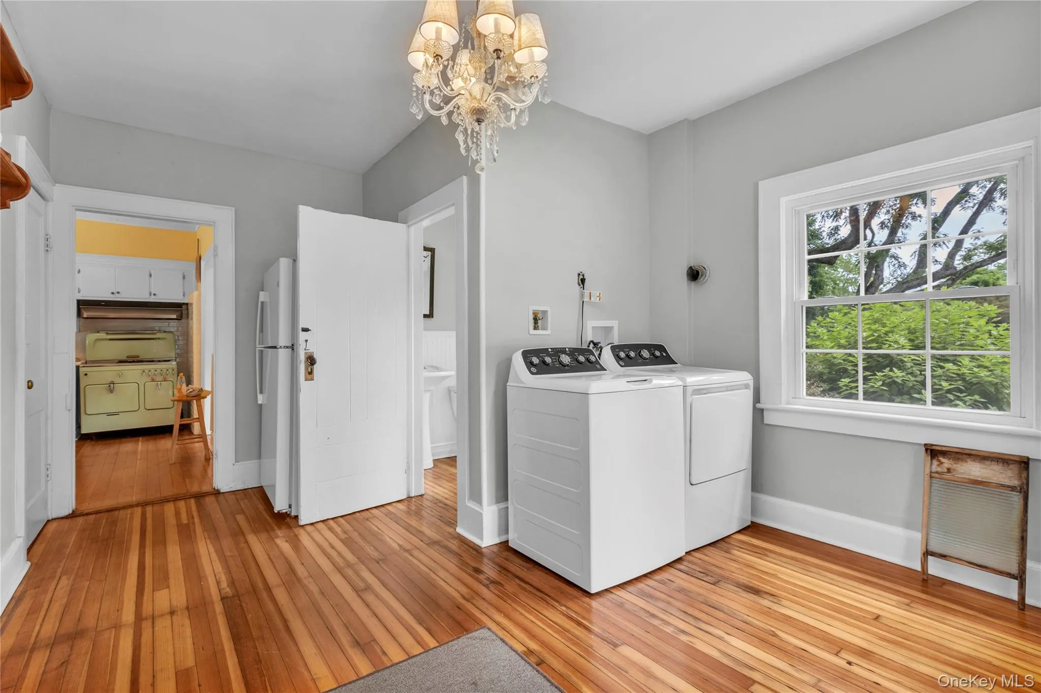Laundry area/Mud Room Laundry area/Mud Room