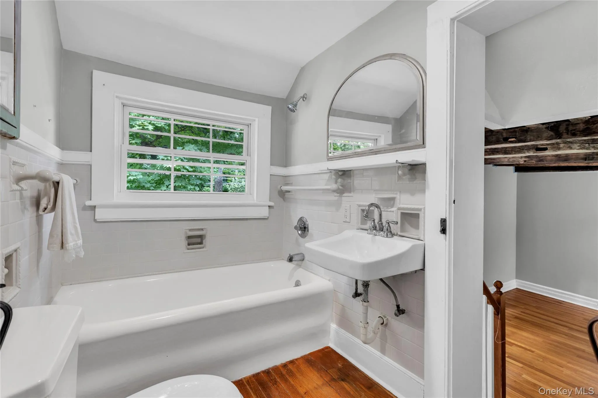 Jack & Jill Bathroom Jack & Jill Bathroom