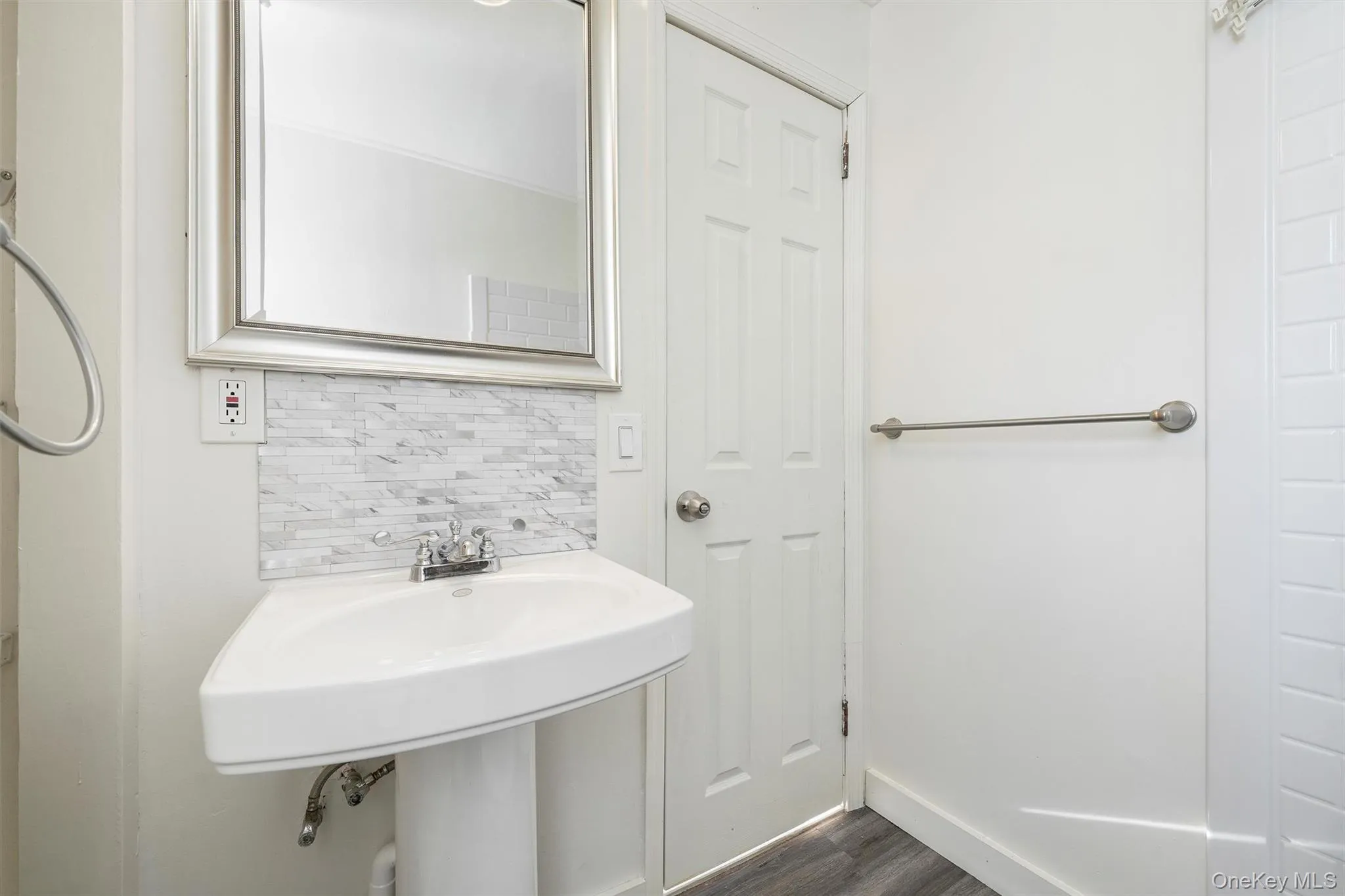 620 Jersey Avenue, Warwick (town), NY, 1 Bedroom Bedrooms, 3 Rooms Rooms,1 BathroomBathrooms,Residential Lease,Idx,Jersey,0,891652 620 Jersey Avenue, Warwick (town), NY, 1 Bedroom Bedrooms, 3 Rooms Rooms,1 BathroomBathrooms,Residential Lease,Idx,Jersey,0,891652