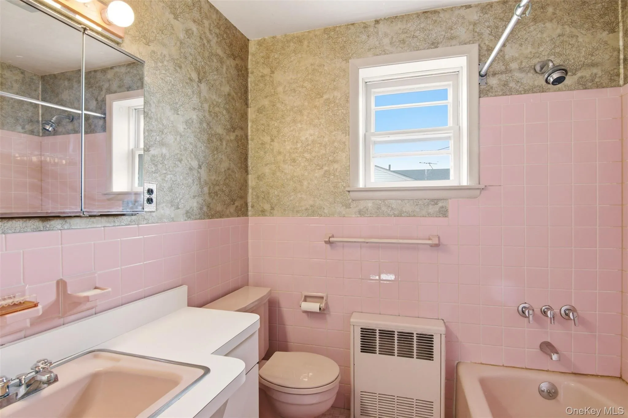 1001 4th Street, Hempstead, NY, 4 Bedrooms Bedrooms, 7 Rooms Rooms,3 BathroomsBathrooms,Residential,For Rent,4th,0,892348 1001 4th Street, Hempstead, NY, 4 Bedrooms Bedrooms, 7 Rooms Rooms,3 BathroomsBathrooms,Residential,For Rent,4th,0,892348