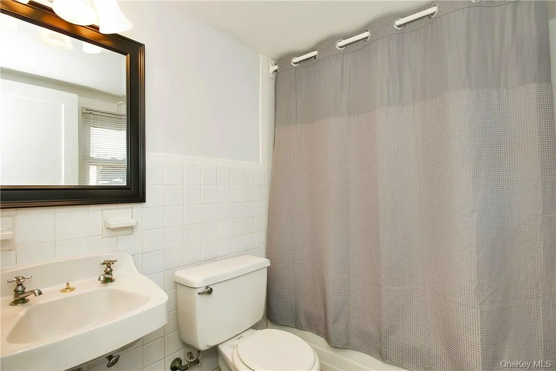21 Morgan Street, Eastchester, NY, 4 Bedrooms Bedrooms, 7 Rooms Rooms,2 BathroomsBathrooms,Residential Lease,Idx,Morgan,0,892362 21 Morgan Street, Eastchester, NY, 4 Bedrooms Bedrooms, 7 Rooms Rooms,2 BathroomsBathrooms,Residential Lease,Idx,Morgan,0,892362