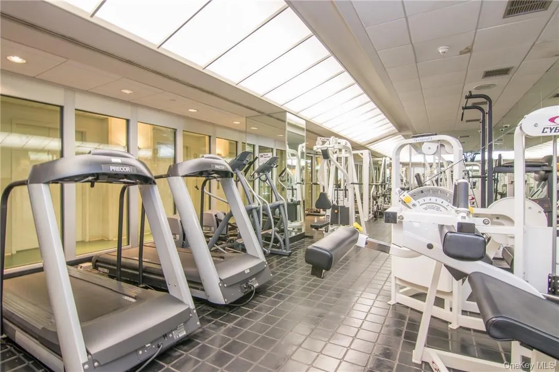 4 Martine Avenue, White Plains, NY, 1 Bedroom Bedrooms, 3 Rooms Rooms,1 BathroomBathrooms,Residential Lease,Idx,Martine,0,892698 4 Martine Avenue, White Plains, NY, 1 Bedroom Bedrooms, 3 Rooms Rooms,1 BathroomBathrooms,Residential Lease,Idx,Martine,0,892698