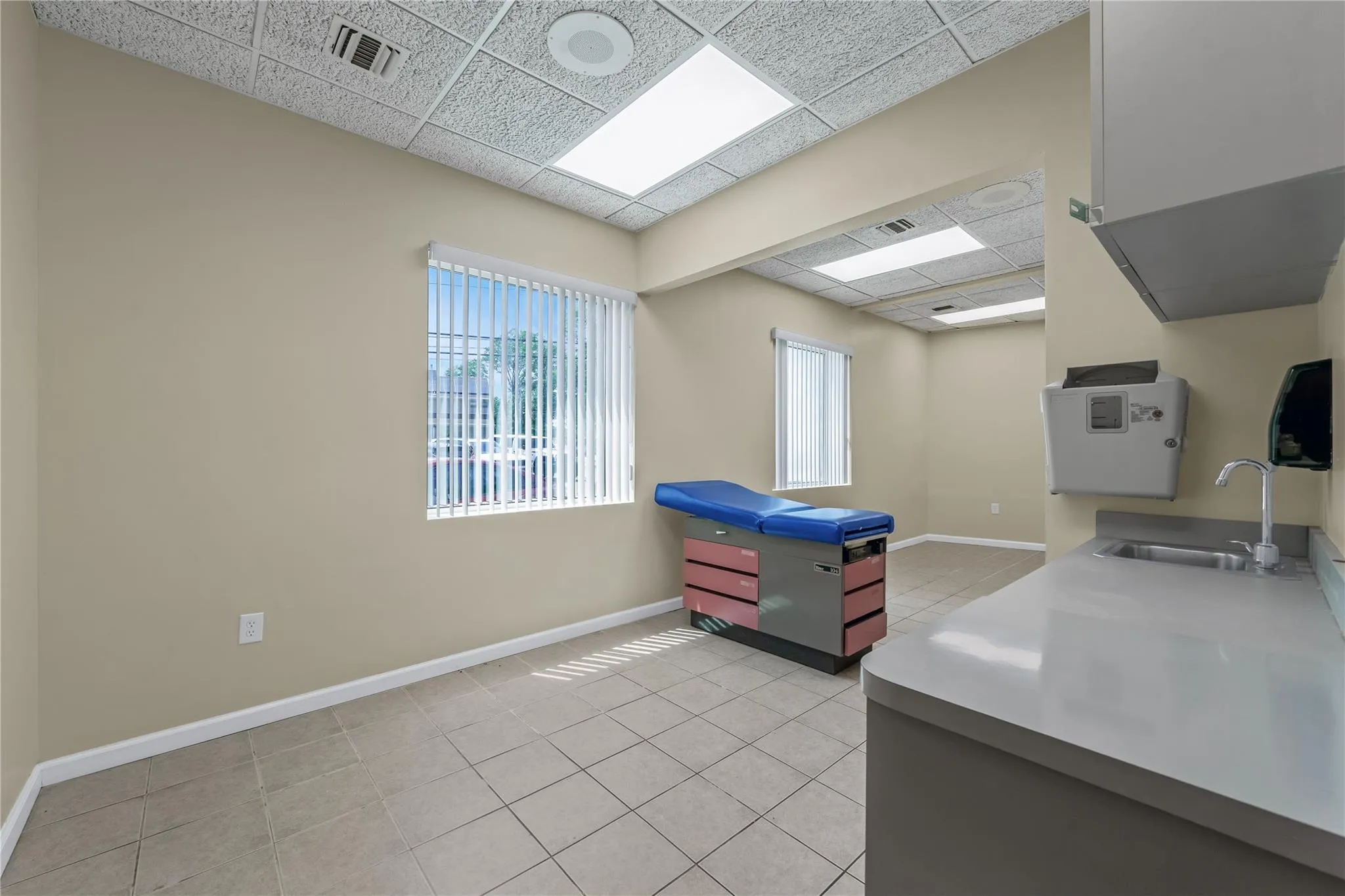 1097 Old Country Road, Oyster Bay, NY, ,Commercial Lease,Idx,Old Country,0,892857 1097 Old Country Road, Oyster Bay, NY, ,Commercial Lease,Idx,Old Country,0,892857