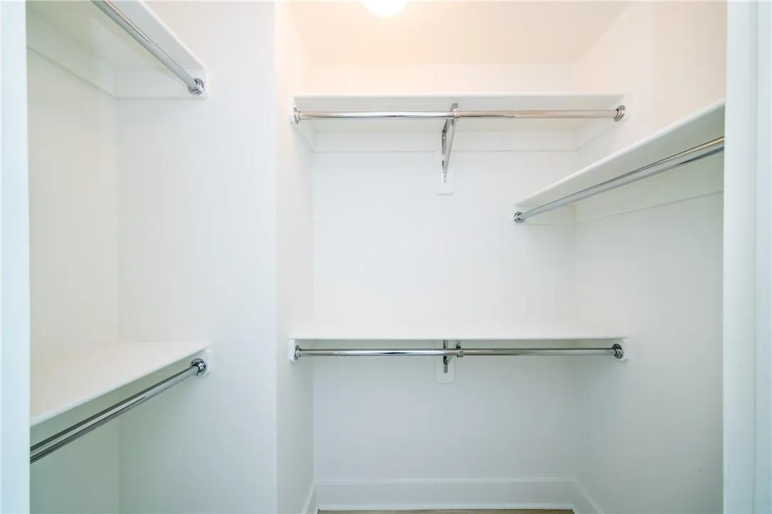 Walk in closet Walk in closet