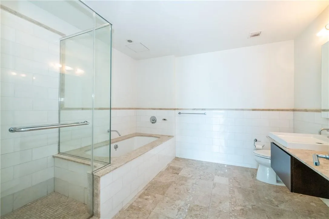 Spa bath includes jet air tub Spa bath includes jet air tub