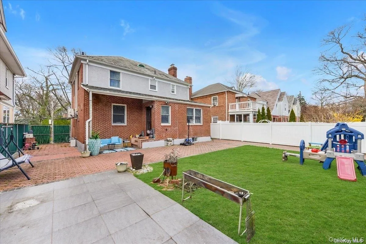 87-67 Chevy Chase, New York, NY, 4 Bedrooms Bedrooms, 12 Rooms Rooms,2 BathroomsBathrooms,Residential Lease,Idx,Chevy Chase,0,893833 87-67 Chevy Chase, New York, NY, 4 Bedrooms Bedrooms, 12 Rooms Rooms,2 BathroomsBathrooms,Residential Lease,Idx,Chevy Chase,0,893833