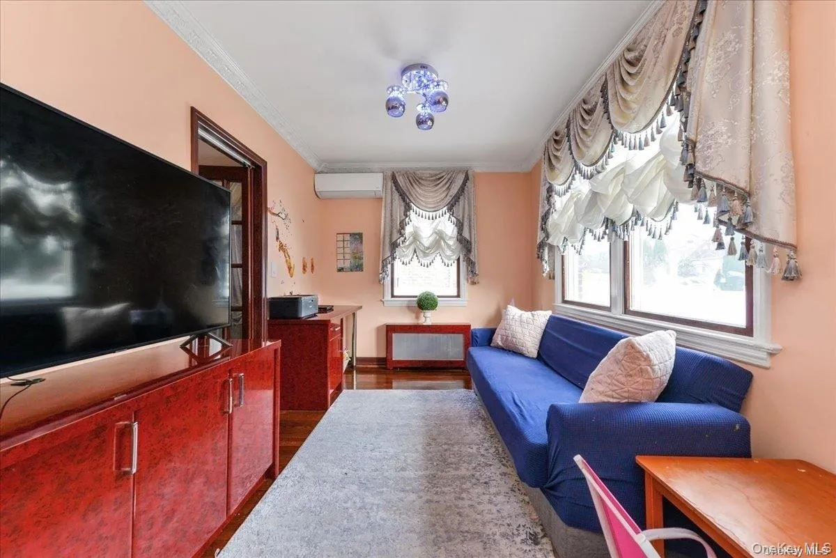 87-67 Chevy Chase, New York, NY, 4 Bedrooms Bedrooms, 12 Rooms Rooms,2 BathroomsBathrooms,Residential Lease,Idx,Chevy Chase,0,893833 87-67 Chevy Chase, New York, NY, 4 Bedrooms Bedrooms, 12 Rooms Rooms,2 BathroomsBathrooms,Residential Lease,Idx,Chevy Chase,0,893833