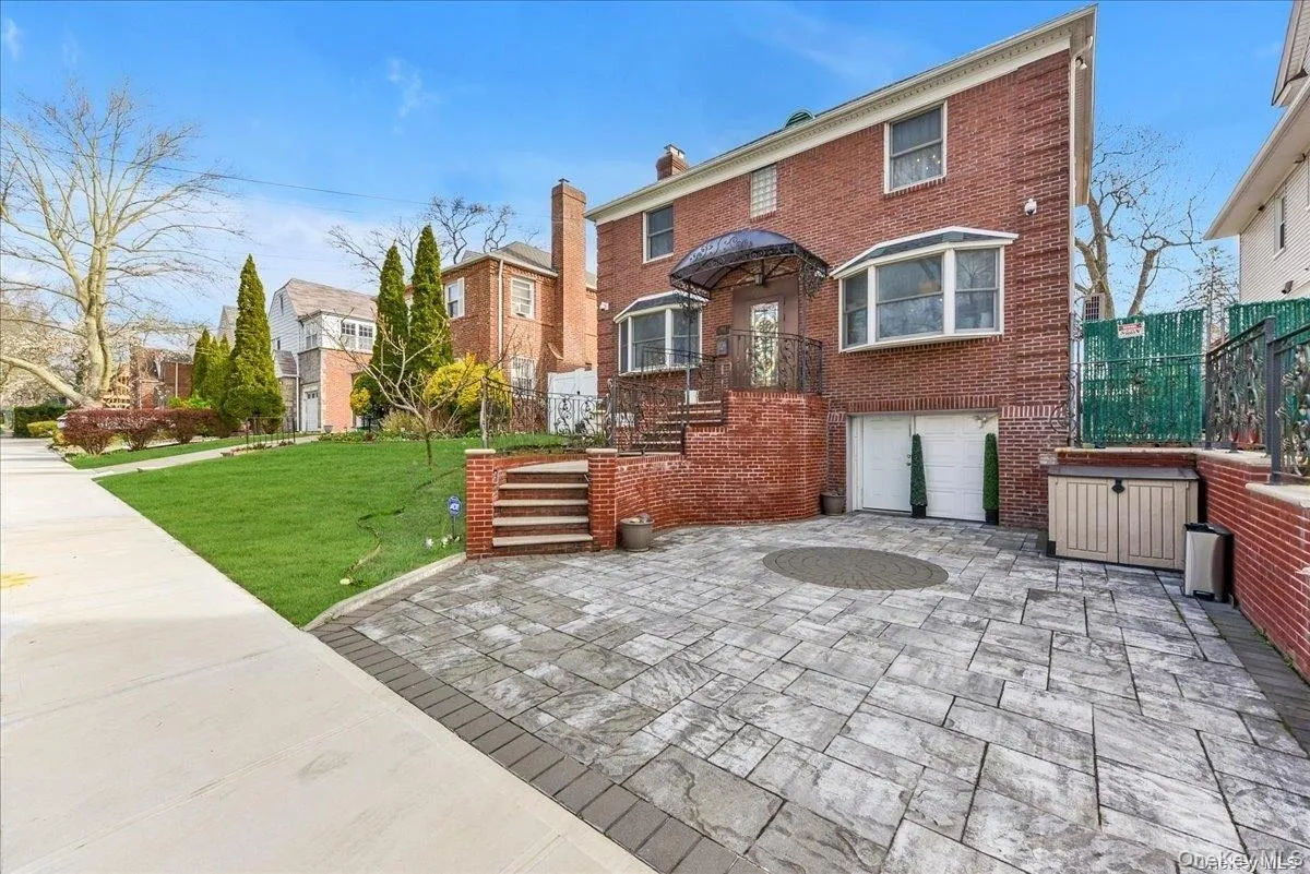 87-67 Chevy Chase, New York, NY, 4 Bedrooms Bedrooms, 12 Rooms Rooms,2 BathroomsBathrooms,Residential Lease,Idx,Chevy Chase,0,893833 87-67 Chevy Chase, New York, NY, 4 Bedrooms Bedrooms, 12 Rooms Rooms,2 BathroomsBathrooms,Residential Lease,Idx,Chevy Chase,0,893833