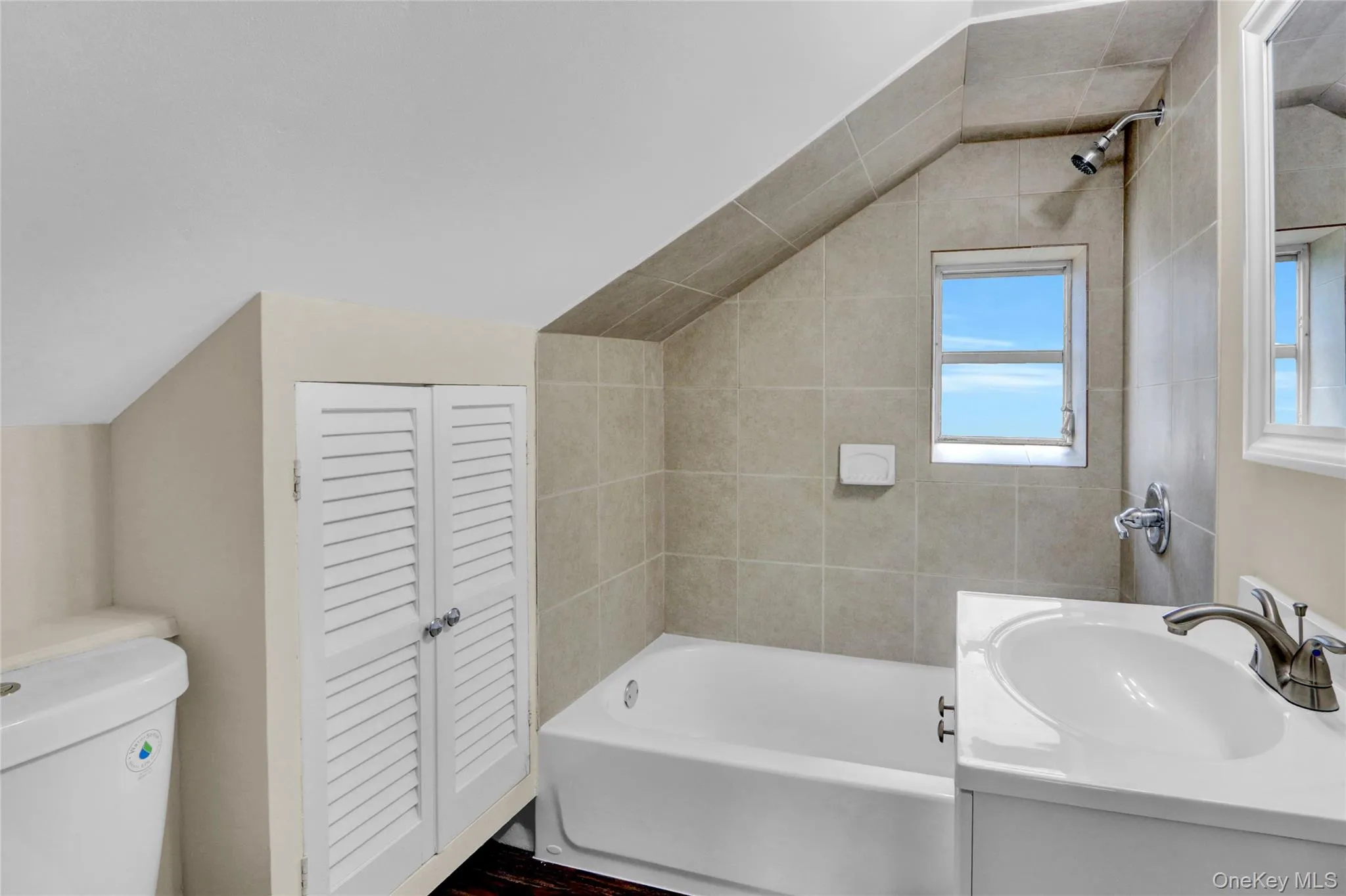 20 Whitman Avenue, Islip, NY, 4 Bedrooms Bedrooms, 6 Rooms Rooms,2 BathroomsBathrooms,Residential,For Rent,Whitman,0,893906 20 Whitman Avenue, Islip, NY, 4 Bedrooms Bedrooms, 6 Rooms Rooms,2 BathroomsBathrooms,Residential,For Rent,Whitman,0,893906