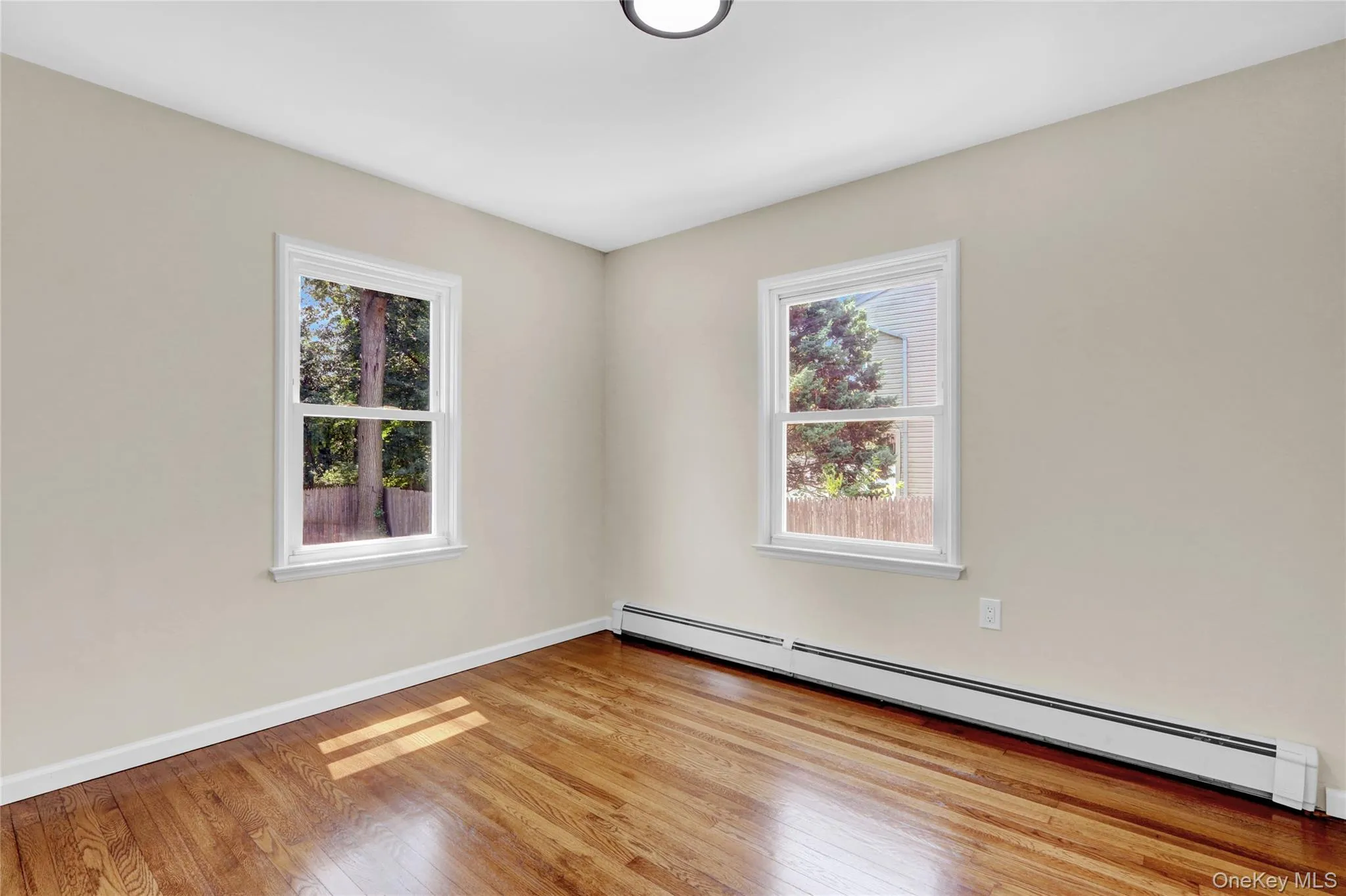 20 Whitman Avenue, Islip, NY, 4 Bedrooms Bedrooms, 6 Rooms Rooms,2 BathroomsBathrooms,Residential,For Rent,Whitman,0,893906 20 Whitman Avenue, Islip, NY, 4 Bedrooms Bedrooms, 6 Rooms Rooms,2 BathroomsBathrooms,Residential,For Rent,Whitman,0,893906