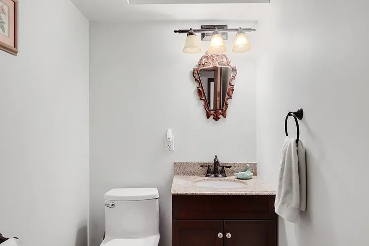 Powder room Powder room