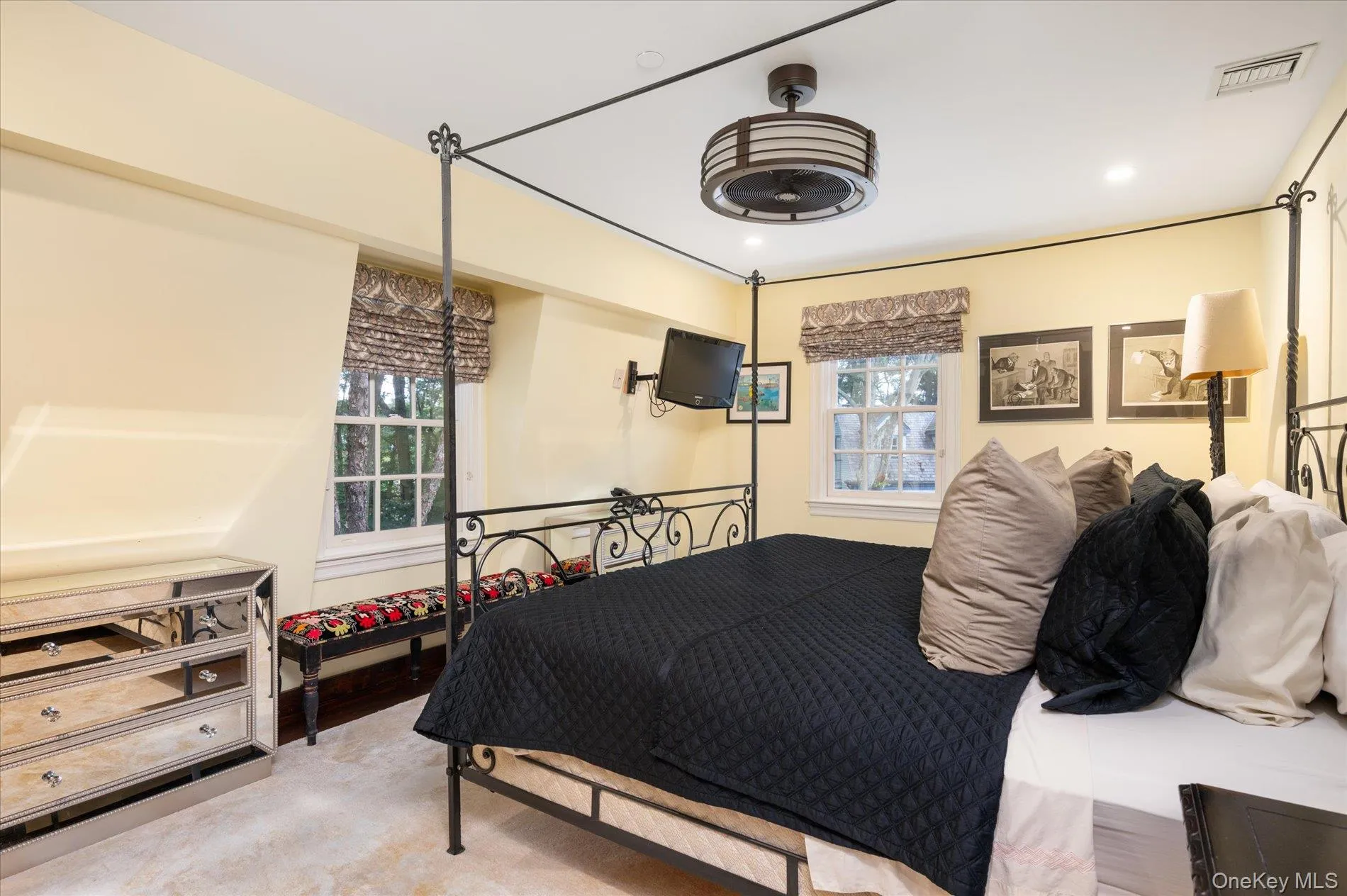 Bedroom featuring recessed lighting Bedroom featuring recessed lighting