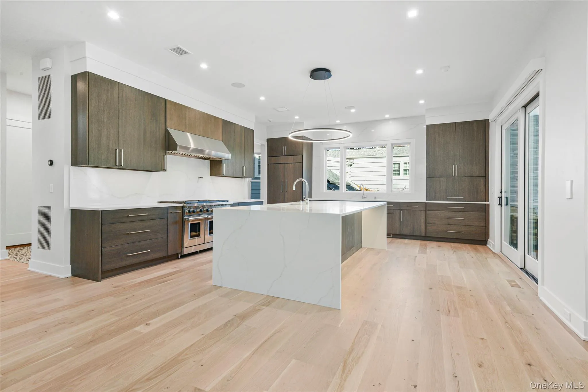 65 Myrtle Boulevard, Mamaroneck, NY, 5 Bedrooms Bedrooms, 12 Rooms Rooms,5 BathroomsBathrooms,Residential Lease,Idx,Myrtle,0,894557 65 Myrtle Boulevard, Mamaroneck, NY, 5 Bedrooms Bedrooms, 12 Rooms Rooms,5 BathroomsBathrooms,Residential Lease,Idx,Myrtle,0,894557