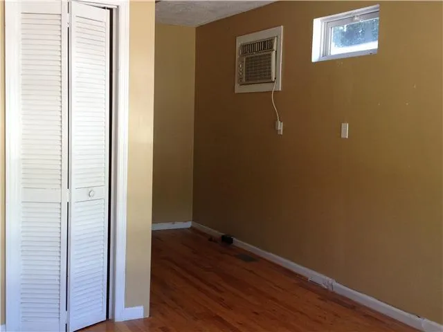 Unit A: Office nook Unit A: Office nook