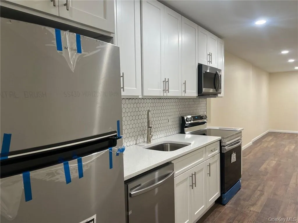 45 Front Street, Port Jervis, NY, 1 Bedroom Bedrooms, 2 Rooms Rooms,1 BathroomBathrooms,Residential Lease,For Rent,Front,0,895026 45 Front Street, Port Jervis, NY, 1 Bedroom Bedrooms, 2 Rooms Rooms,1 BathroomBathrooms,Residential Lease,For Rent,Front,0,895026