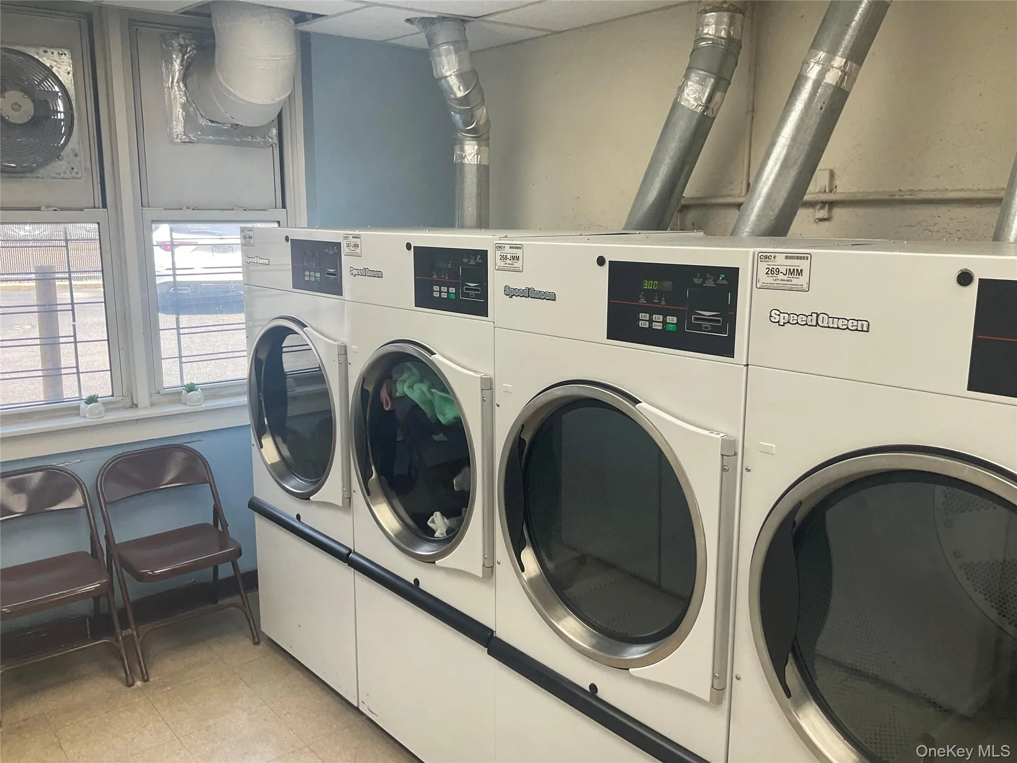55 Lenox Road, Hempstead, NY, 1 Bedroom Bedrooms, 4 Rooms Rooms,1 BathroomBathrooms,Residential,For Rent,Lenox,0,KEY895294 55 Lenox Road, Hempstead, NY, 1 Bedroom Bedrooms, 4 Rooms Rooms,1 BathroomBathrooms,Residential,For Rent,Lenox,0,KEY895294