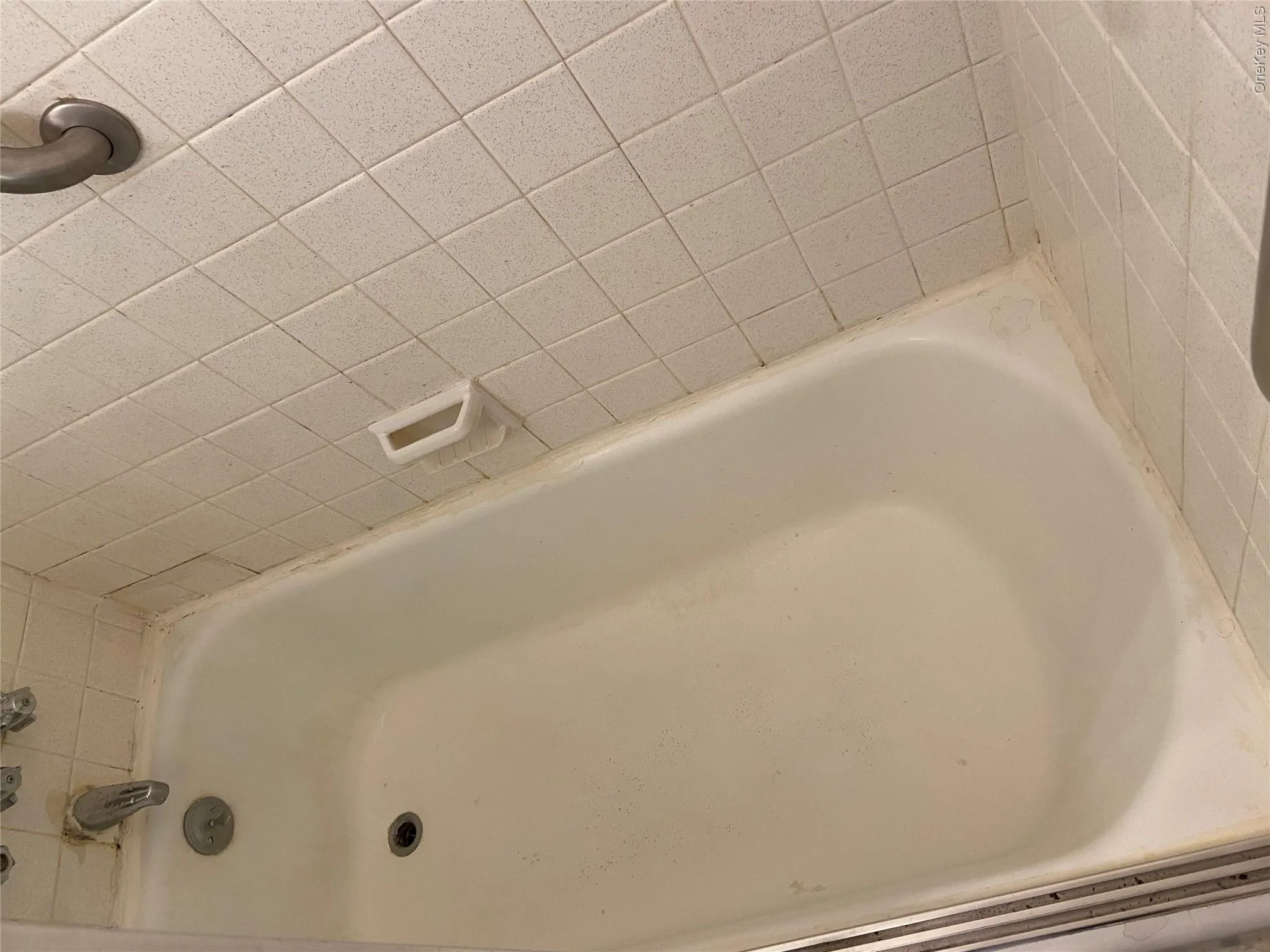 55 Lenox Road, Hempstead, NY, 1 Bedroom Bedrooms, 4 Rooms Rooms,1 BathroomBathrooms,Residential,For Rent,Lenox,0,KEY895294 55 Lenox Road, Hempstead, NY, 1 Bedroom Bedrooms, 4 Rooms Rooms,1 BathroomBathrooms,Residential,For Rent,Lenox,0,KEY895294