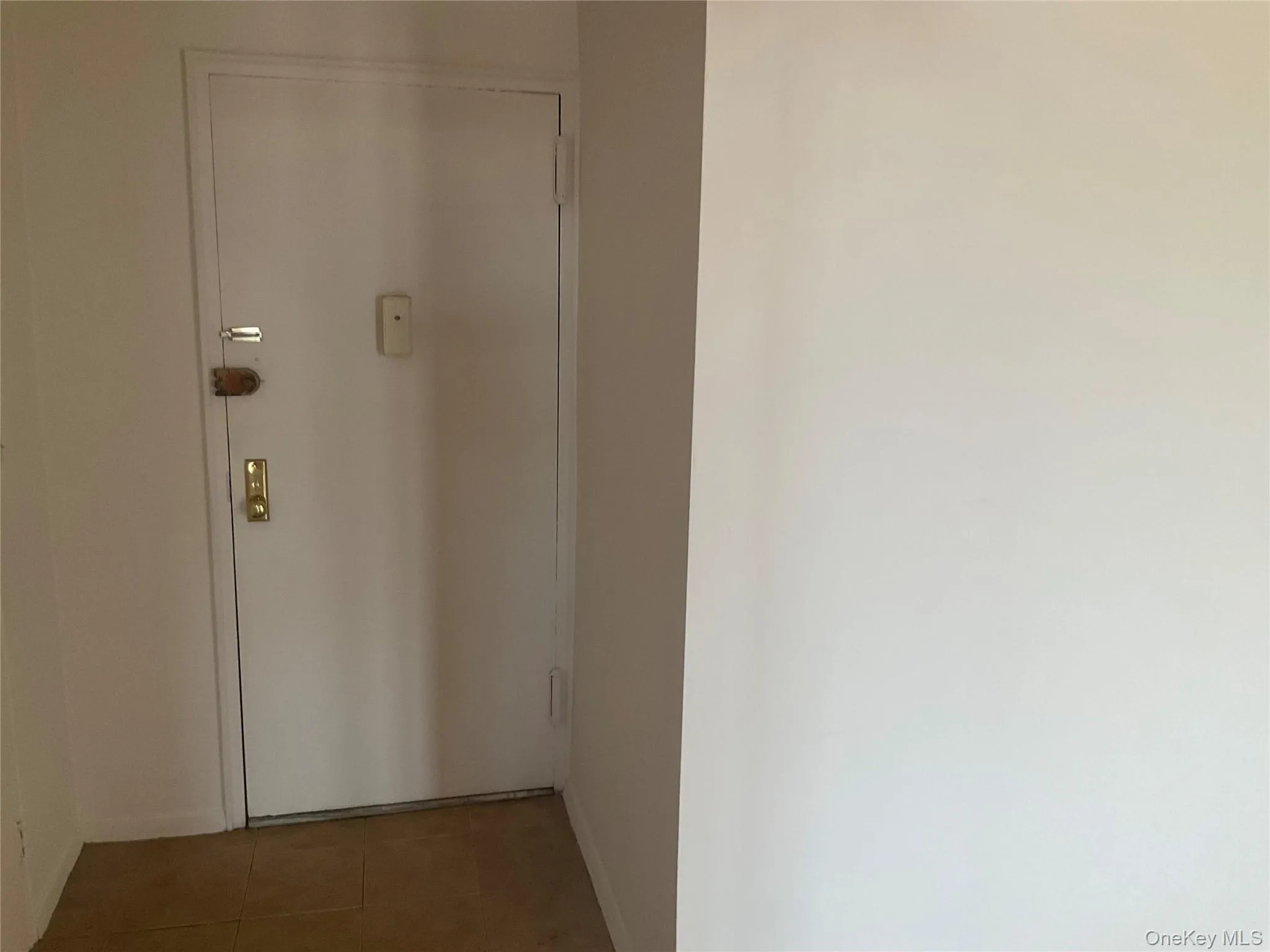 55 Lenox Road, Hempstead, NY, 1 Bedroom Bedrooms, 4 Rooms Rooms,1 BathroomBathrooms,Residential,For Rent,Lenox,0,KEY895294 55 Lenox Road, Hempstead, NY, 1 Bedroom Bedrooms, 4 Rooms Rooms,1 BathroomBathrooms,Residential,For Rent,Lenox,0,KEY895294