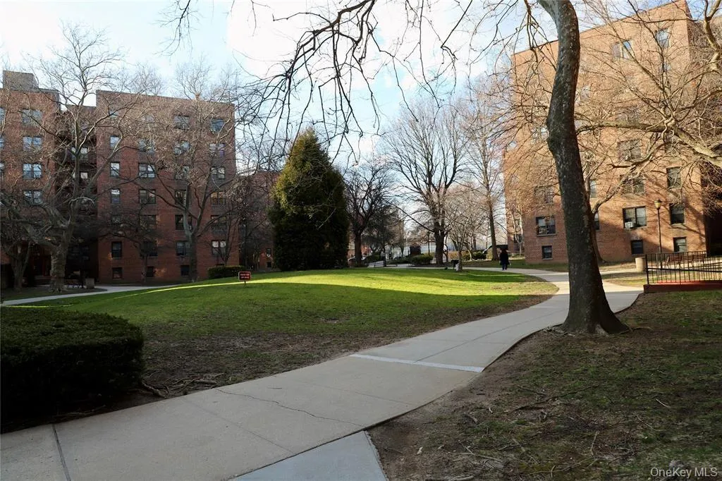 Surrounding community with a lawn Surrounding community with a lawn