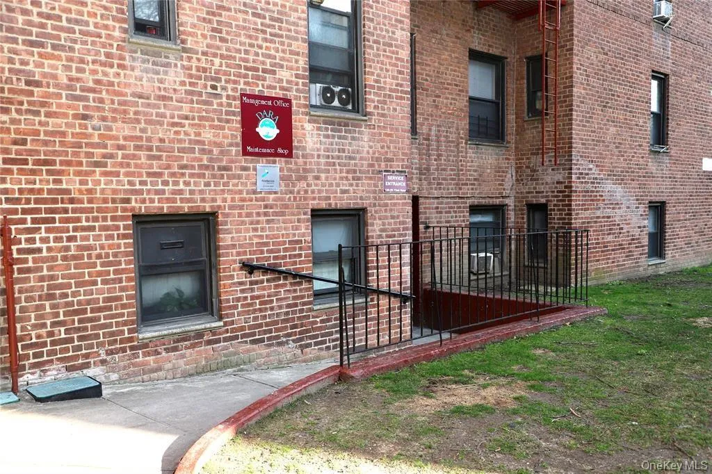 15029 72nd Road, New York, NY, 2 Bedrooms Bedrooms, 5 Rooms Rooms,1 BathroomBathrooms,Residential Sale,For Rent,72nd,0,895313 15029 72nd Road, New York, NY, 2 Bedrooms Bedrooms, 5 Rooms Rooms,1 BathroomBathrooms,Residential Sale,For Rent,72nd,0,895313