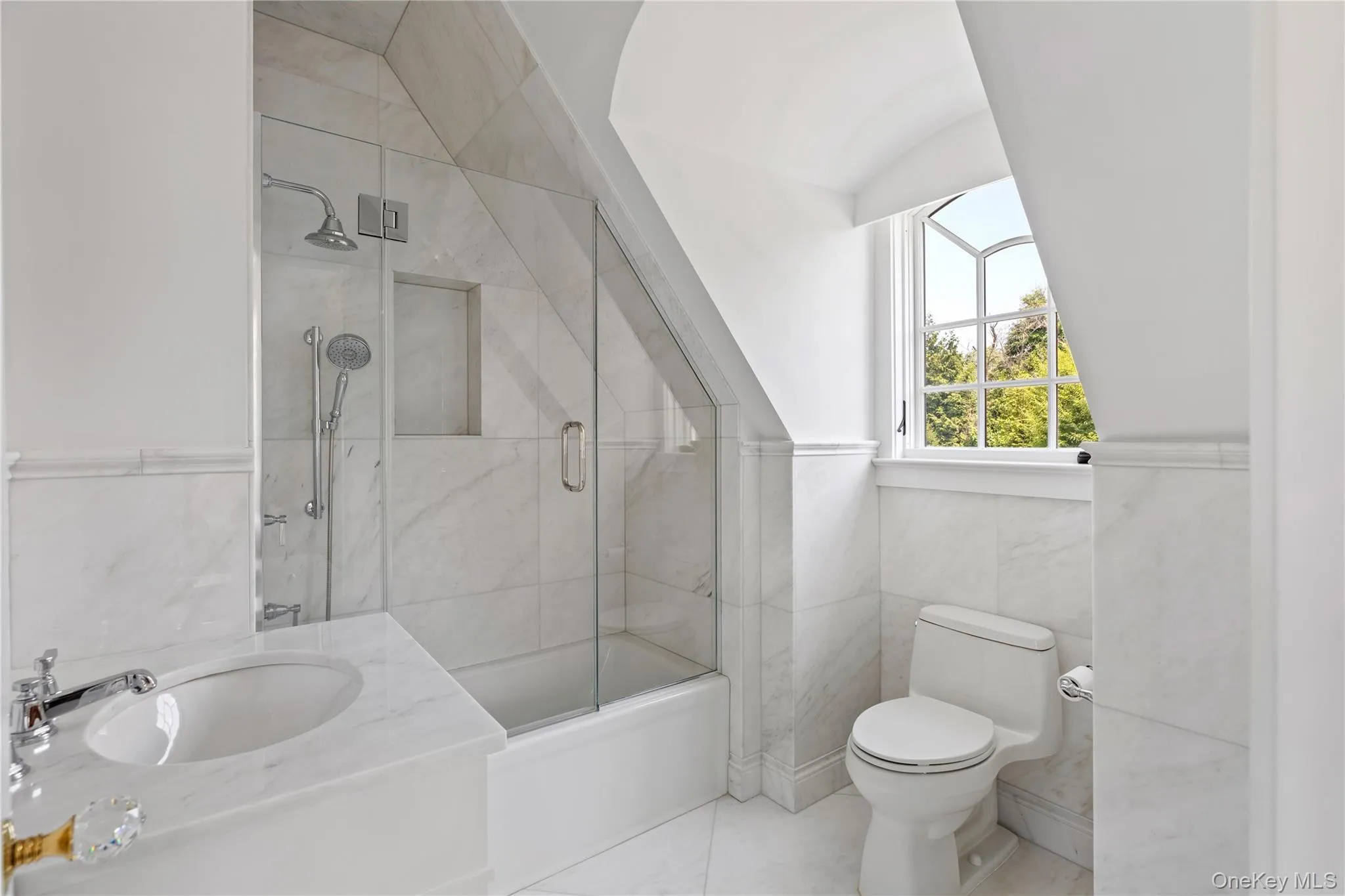 9 Hicks Lane, North Hempstead, NY, 8 Bedrooms Bedrooms, 18 Rooms Rooms,8 BathroomsBathrooms,Residential,For Rent,Hicks,0,895575 9 Hicks Lane, North Hempstead, NY, 8 Bedrooms Bedrooms, 18 Rooms Rooms,8 BathroomsBathrooms,Residential,For Rent,Hicks,0,895575